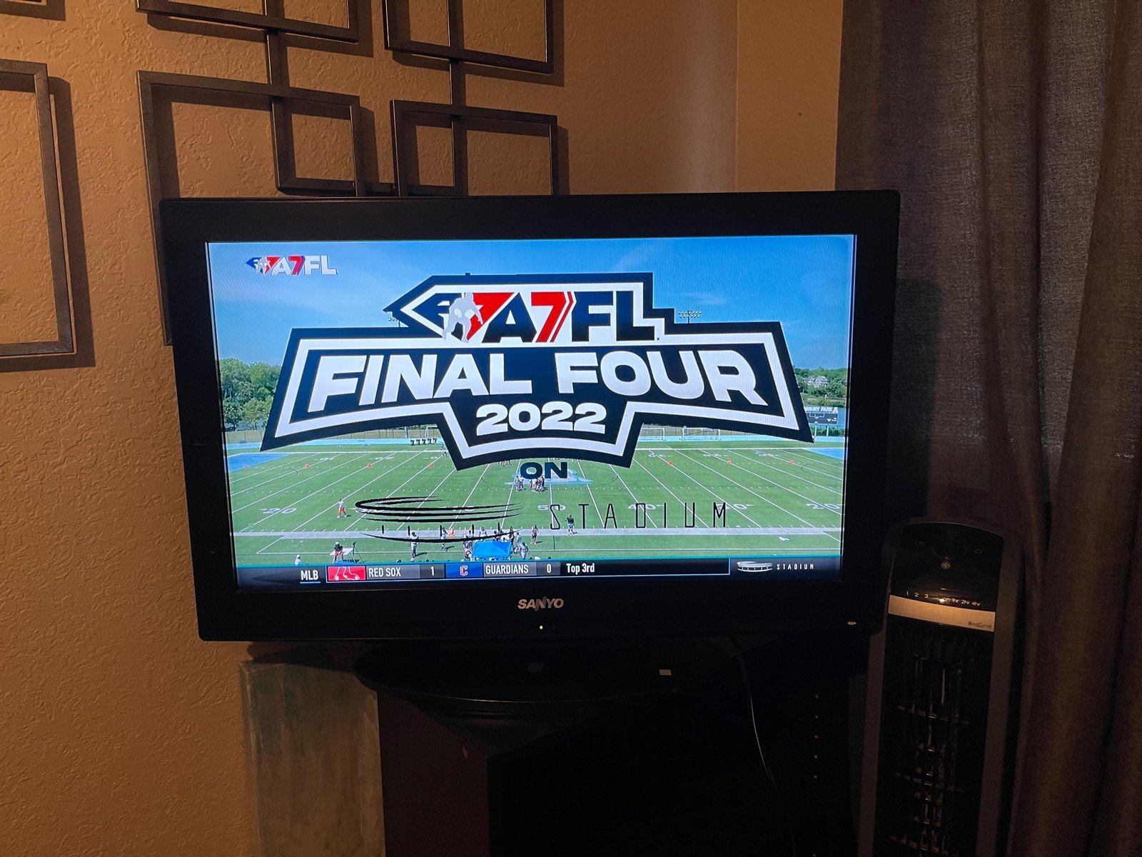 32 inch Sanyo TV