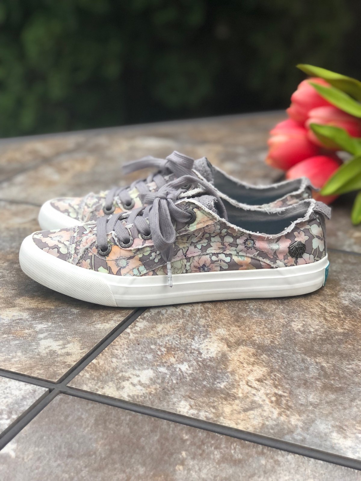 blowfish merci sneakers