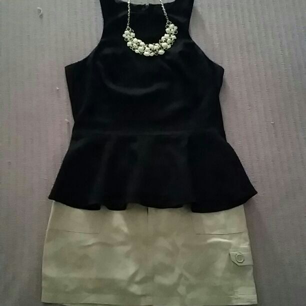 Beige mini skirt