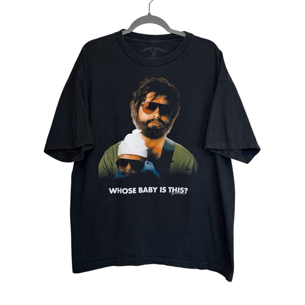 Vintage Y2K The Hangover Movie Men's XL Whose Baby Is This? T-Shirt Warner Bros