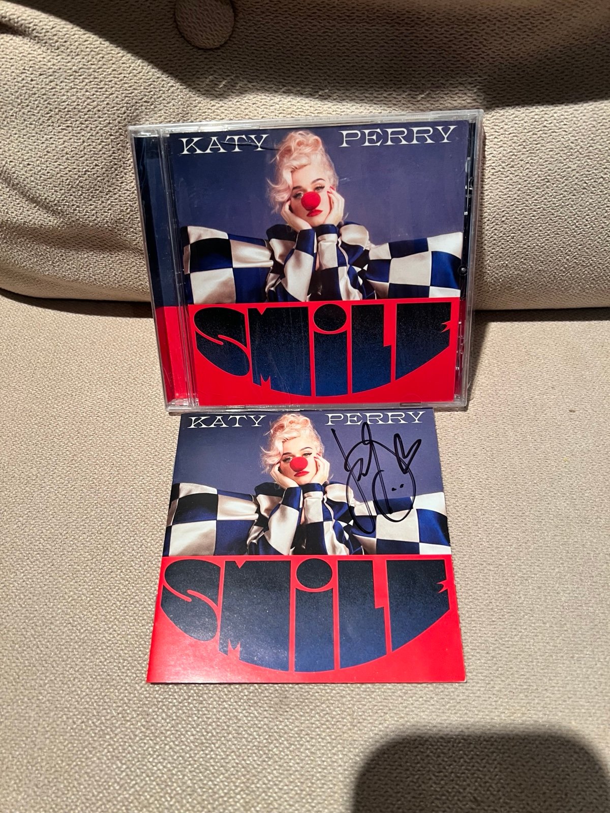 Katy Perry Limited SMILE CD with SIGNED booklet