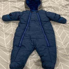 Ben Sherman infant snow suit size 3-6 months color blue