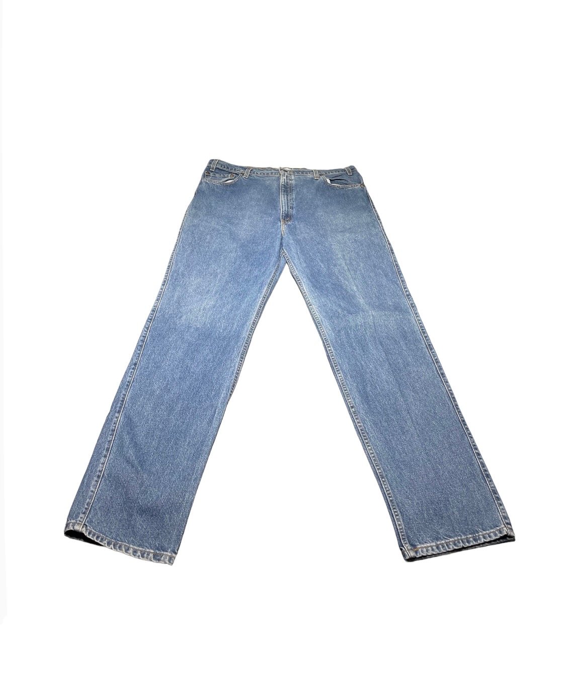 Vintage 1996 Levi’s 540 relaxed fit denim jeans size 42x36