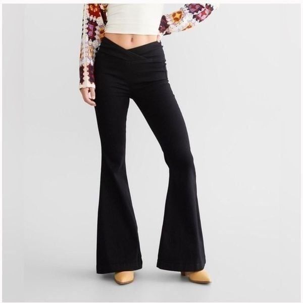 Free People, We The Free, Venice Beach Flare Pull-On Jeans NEW Black 25