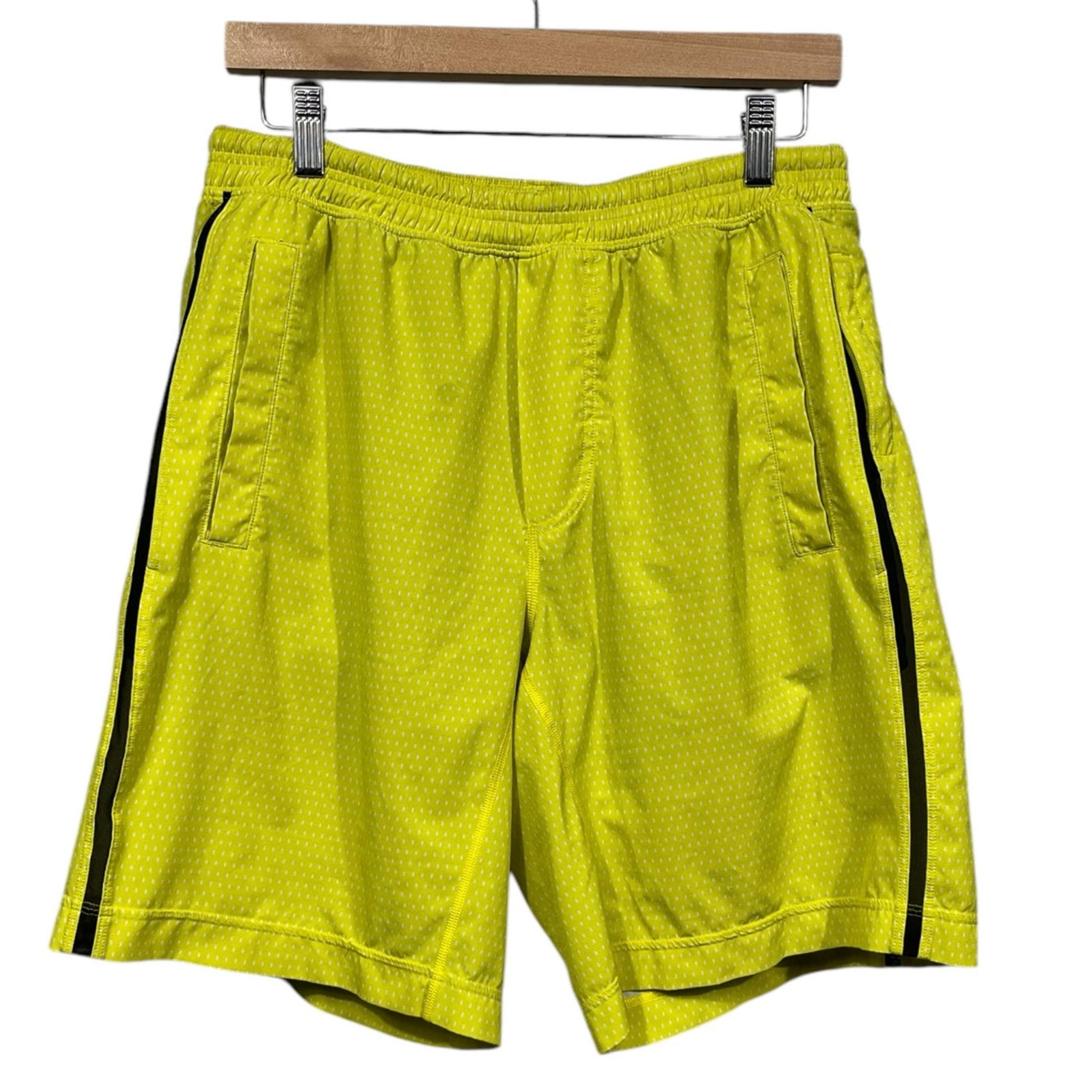 Lululemon Men’s yellow And White Dots Shorts / Size-Large
