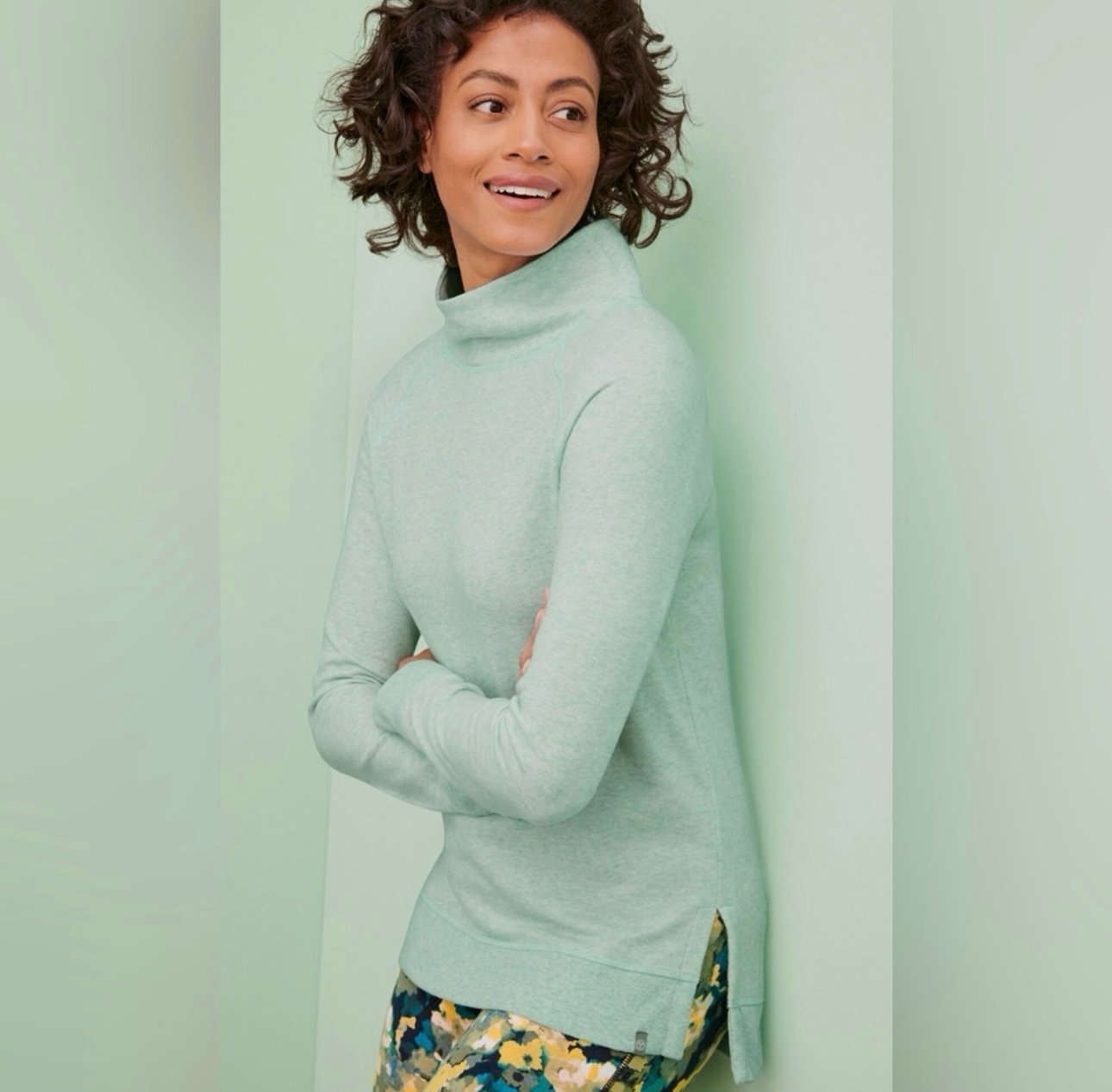 T By Talbots Funnel Neck Feather Weight Pullover Mint Size XL