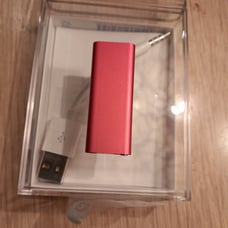 Apple iPod Shuffle 3rd Generation 2GB New