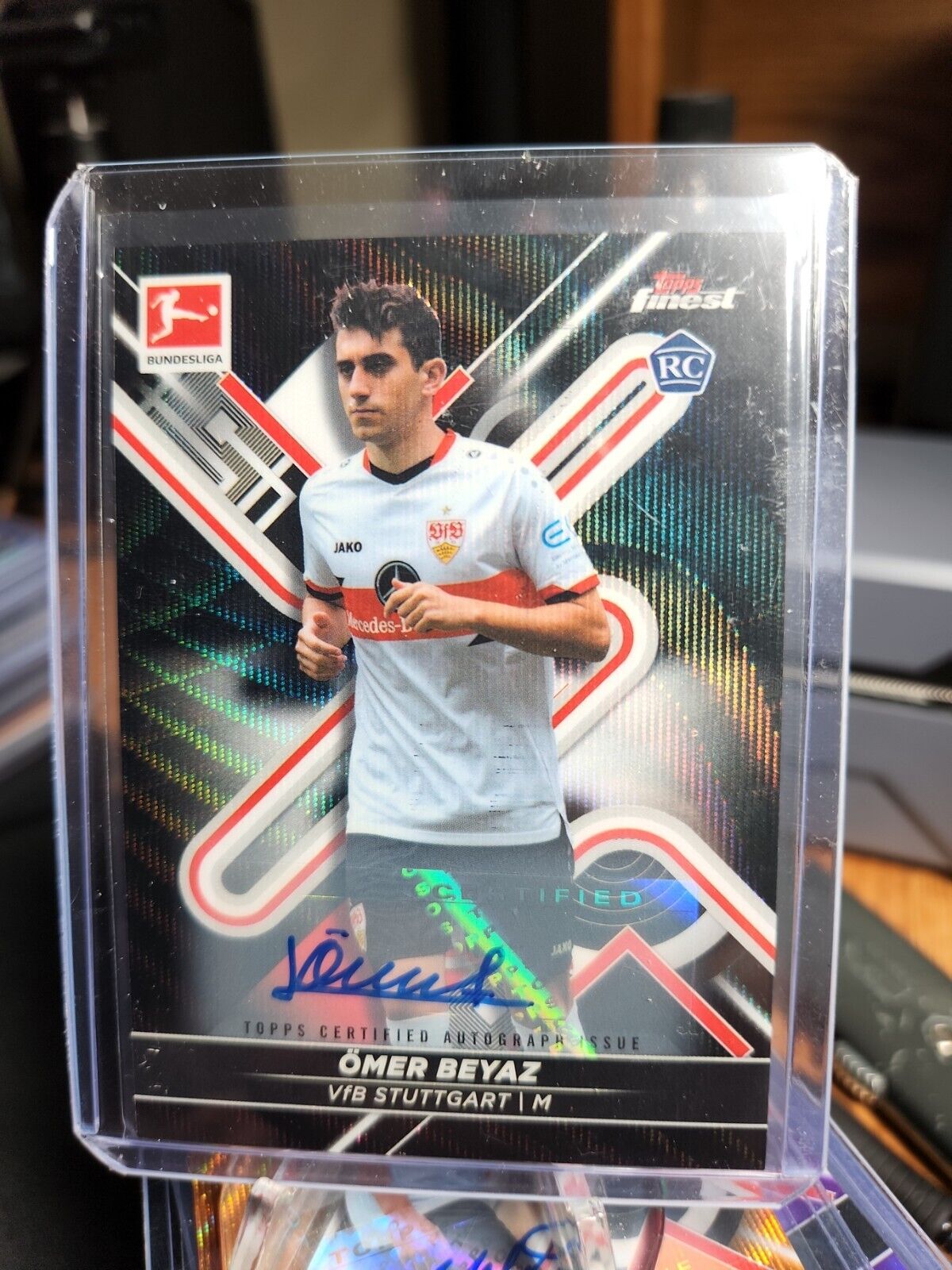 2021-22 TOPPS FINEST OMER BEYAZ BLACK WAVE AUTO /150 STUTTGART RC BUNDESLIGA