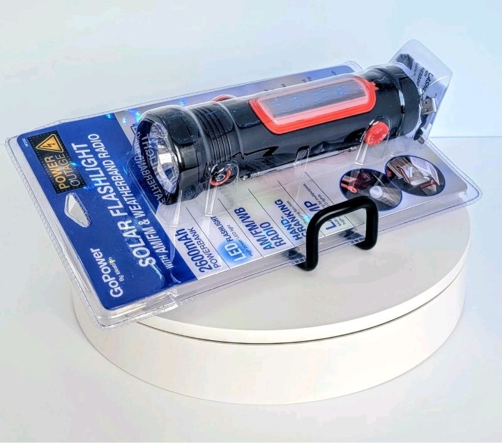 Solar Flash Light With AM/FM Weather Band Radio. Go power