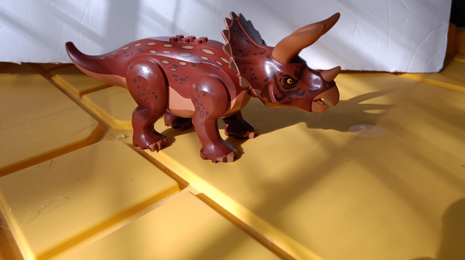 LEGO Jurassic Park Triceratops Research 76959
