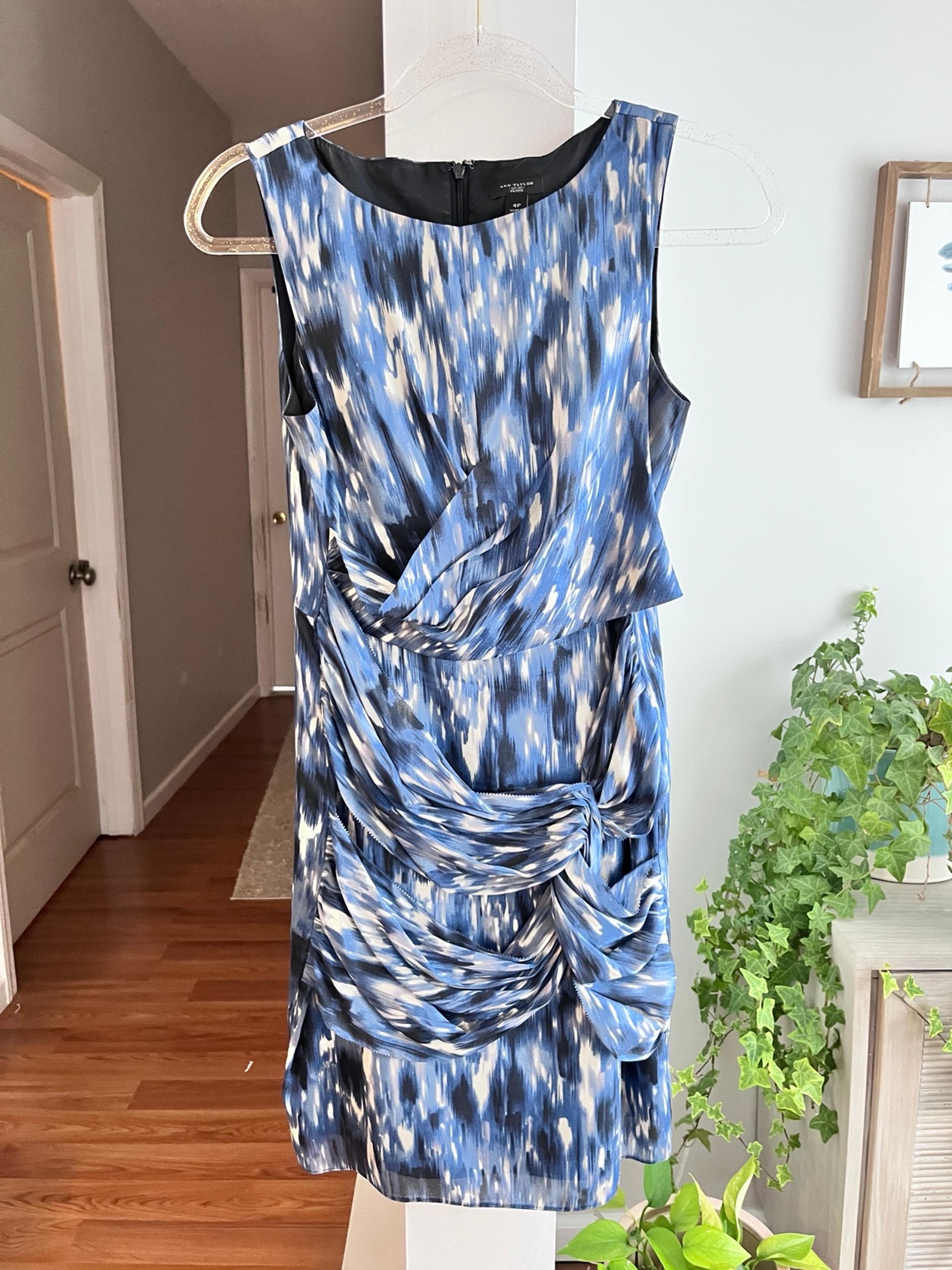 ANN TAYLOR Blue Abstract Print Sleeveless Silk Blend Knee Length Dress
