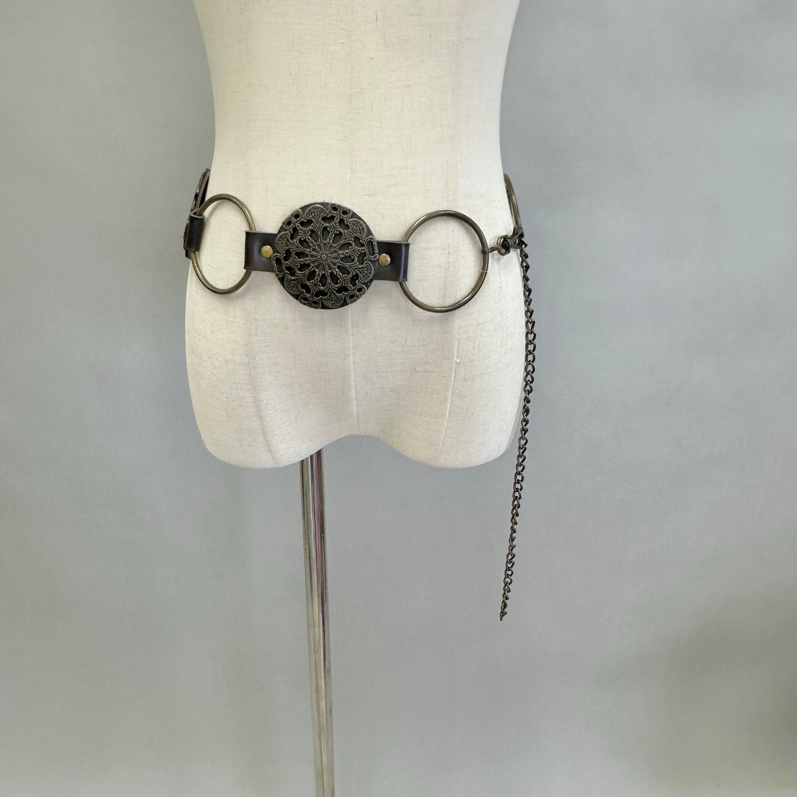 Brown joint medallion concho disc moroccan chain belt Hammered disc Y2k