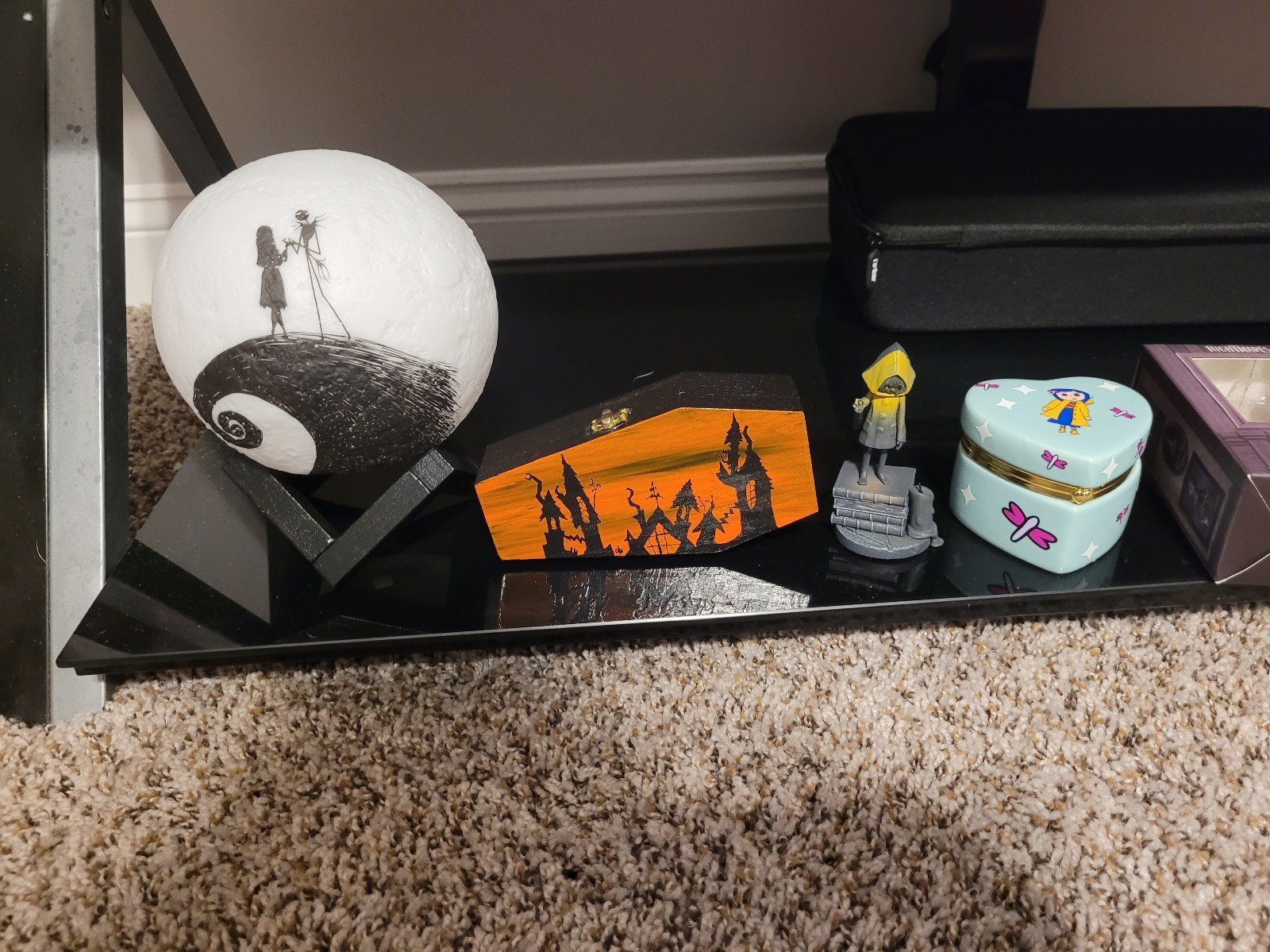 Nightmare before christmas / little nightmares