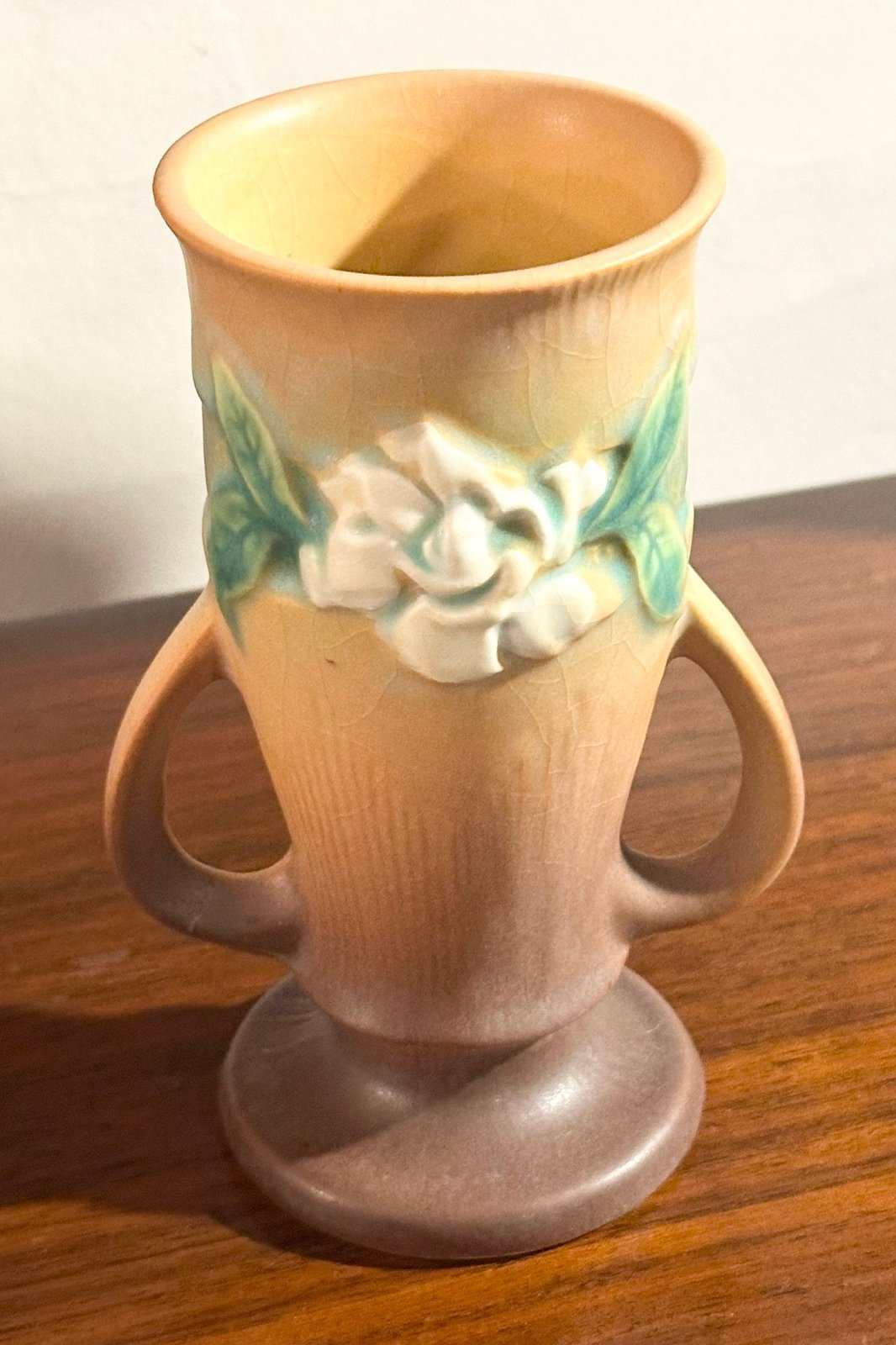 Vintage Roseville Pottery Gardenia Tan/Brown Vase # 682-6