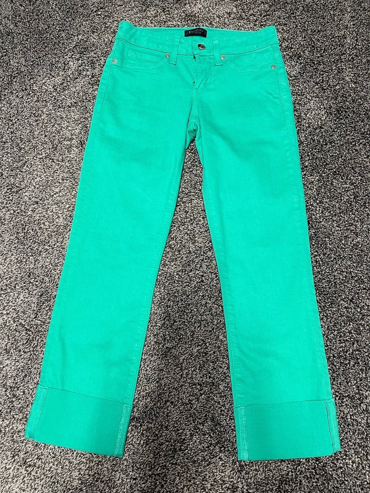 NWOT bebe cropped jeans