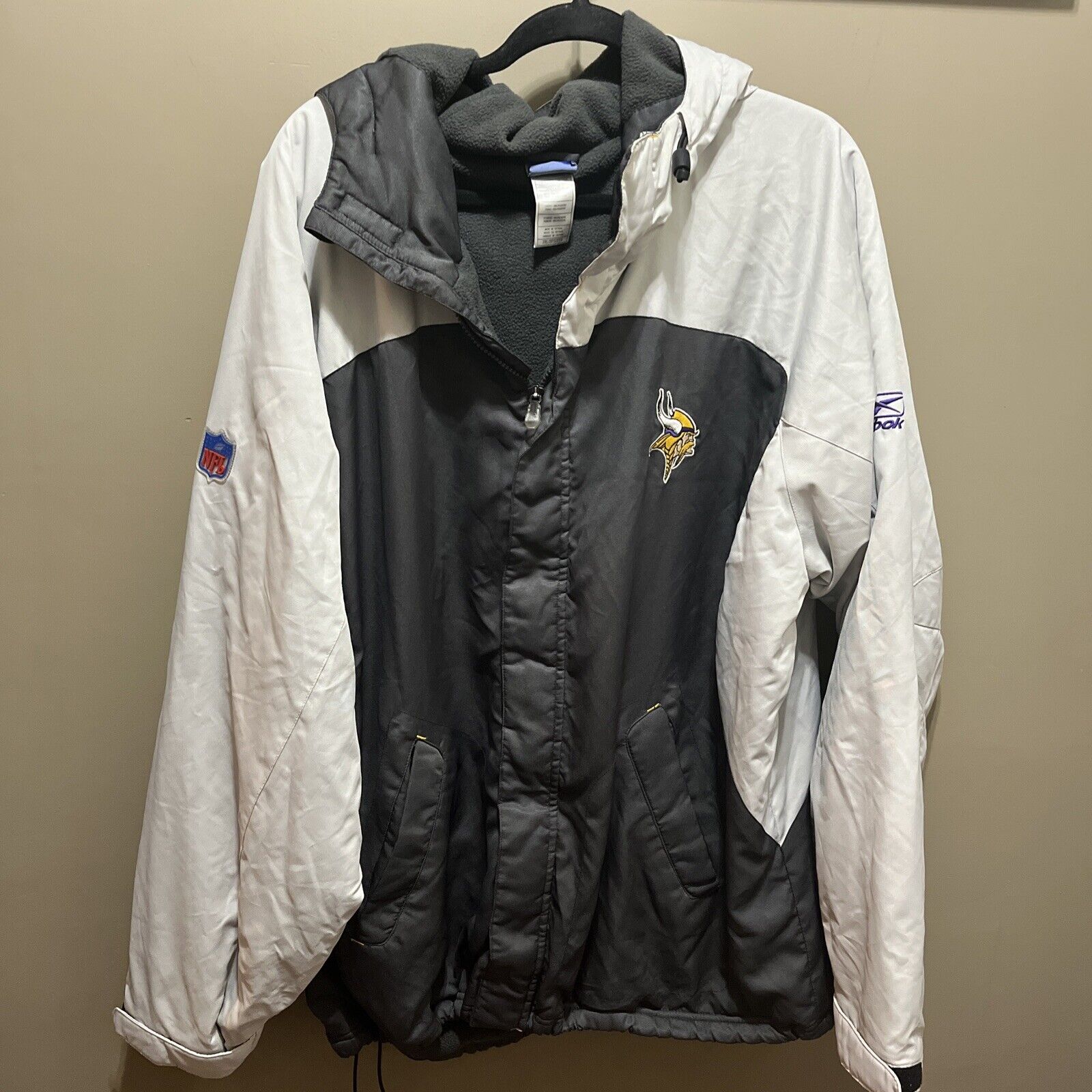 Minnesota Vikings On-Field Team Apparel Reebok Zippered Jacket NFL Men’s SZ XXL