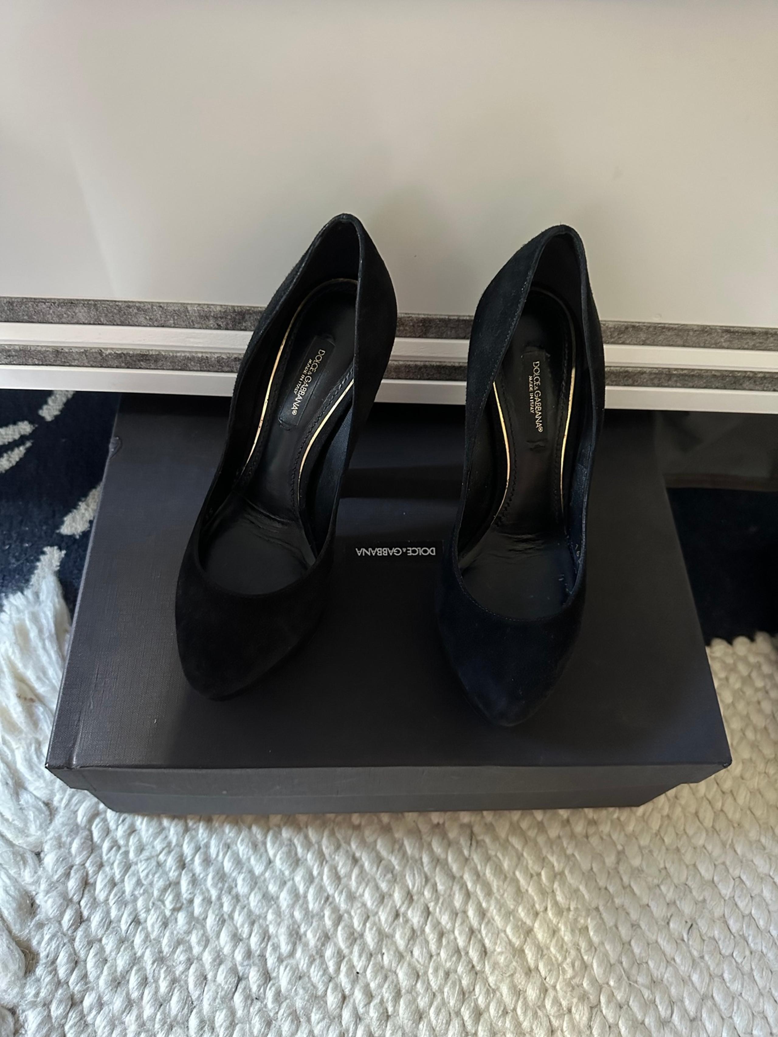Authentic Suede Dolce & Gabbana Black Women Shoes peep toe platform pumps heels