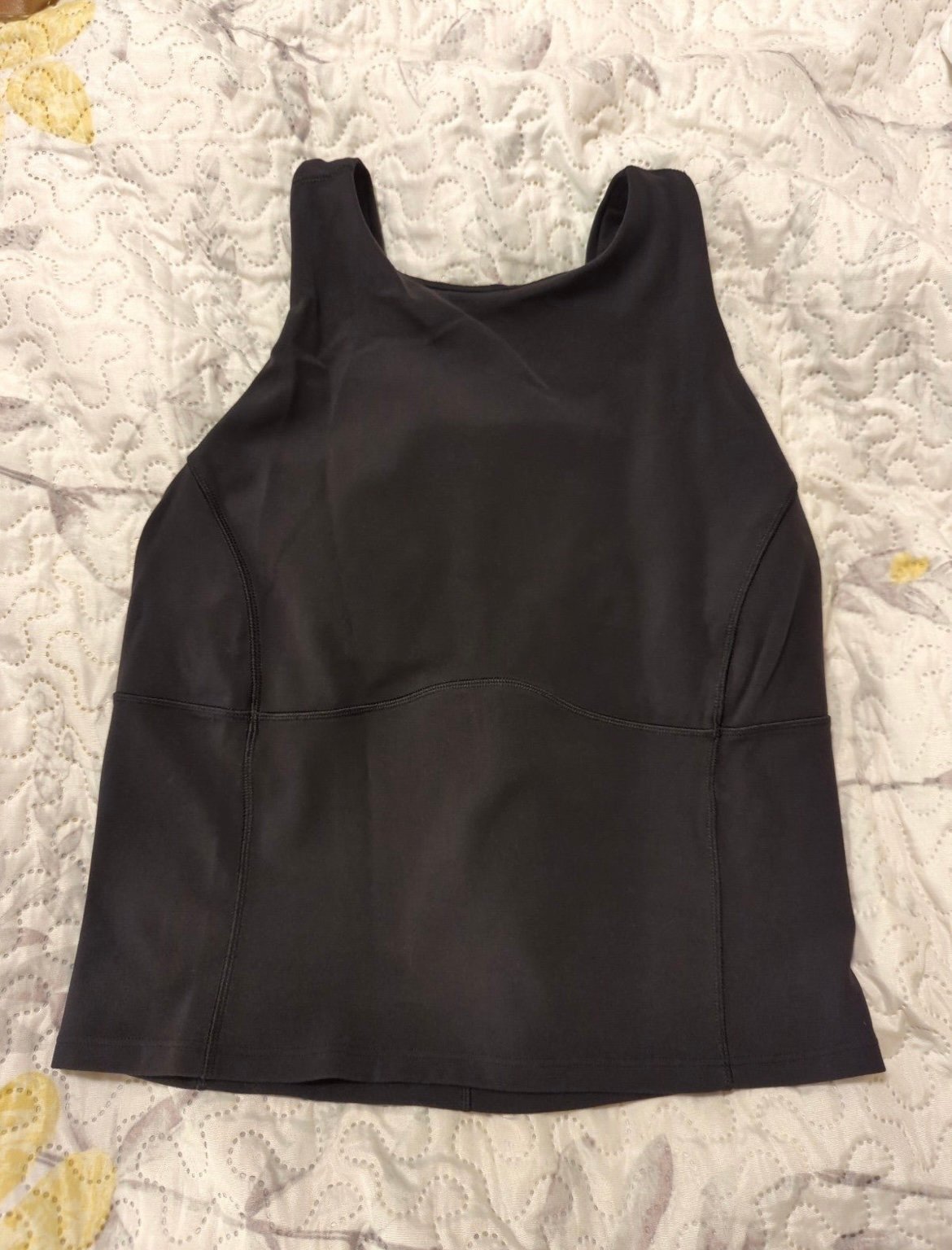 Lululemon key to balance tank top