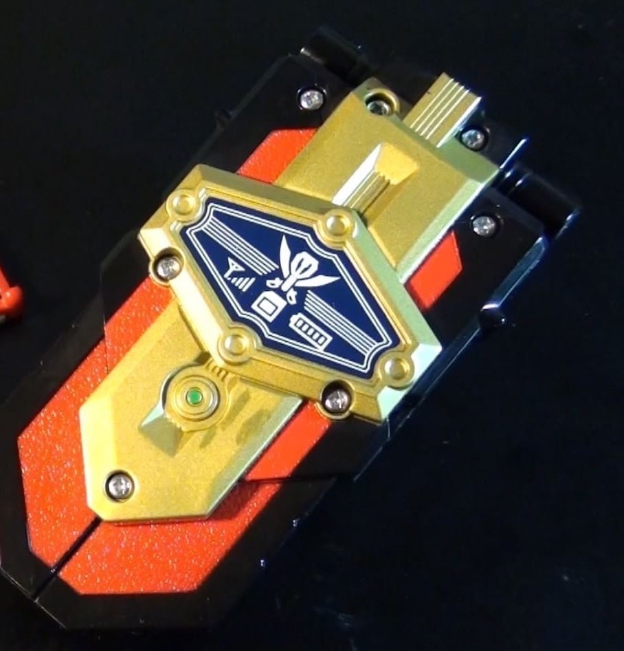Power Rangers Super Megaforce Deluxe Legendary Morpher