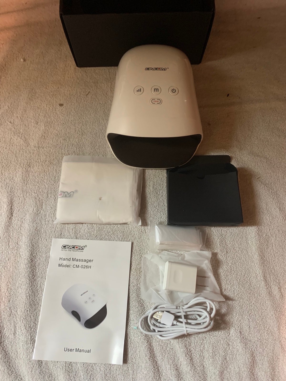 CINCOM CM-026H - Rechargeable Hand Massager with Heat. Open box original box