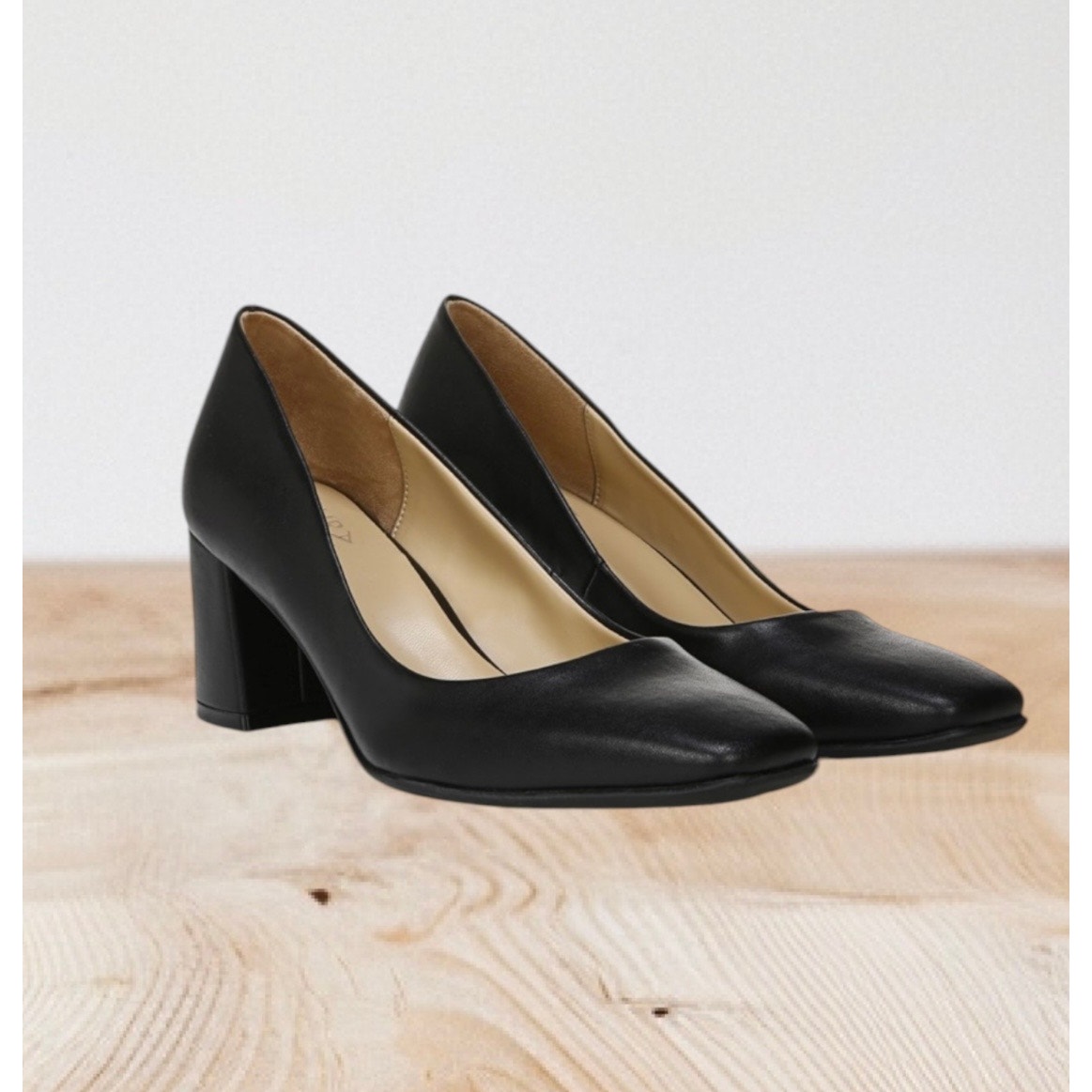 NIB Naturalizer Women's Low Block Heel Square Toe Pump Size 5.5