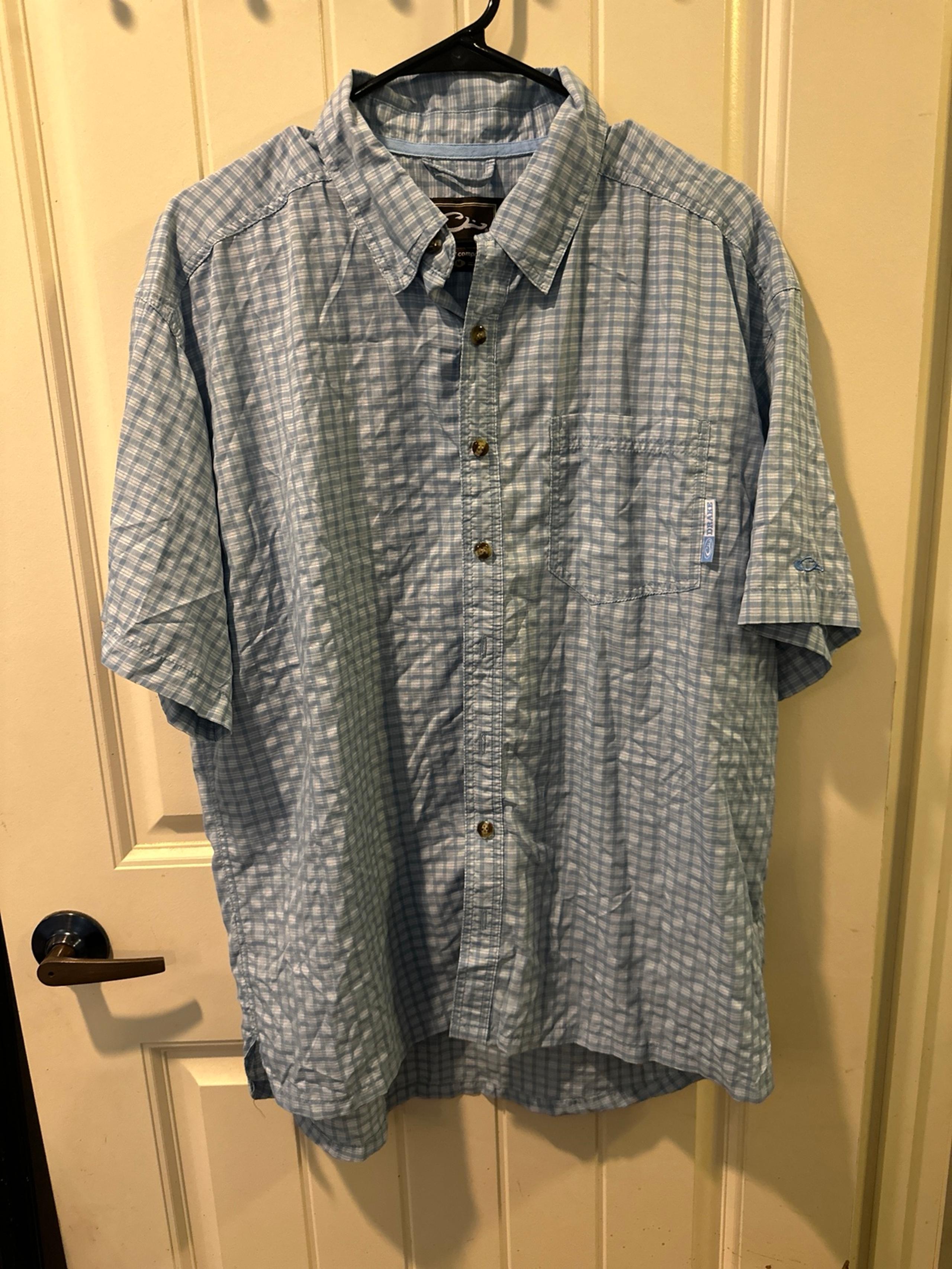 Men’s Drake Button Down Short Sleeve Shirt size Medium