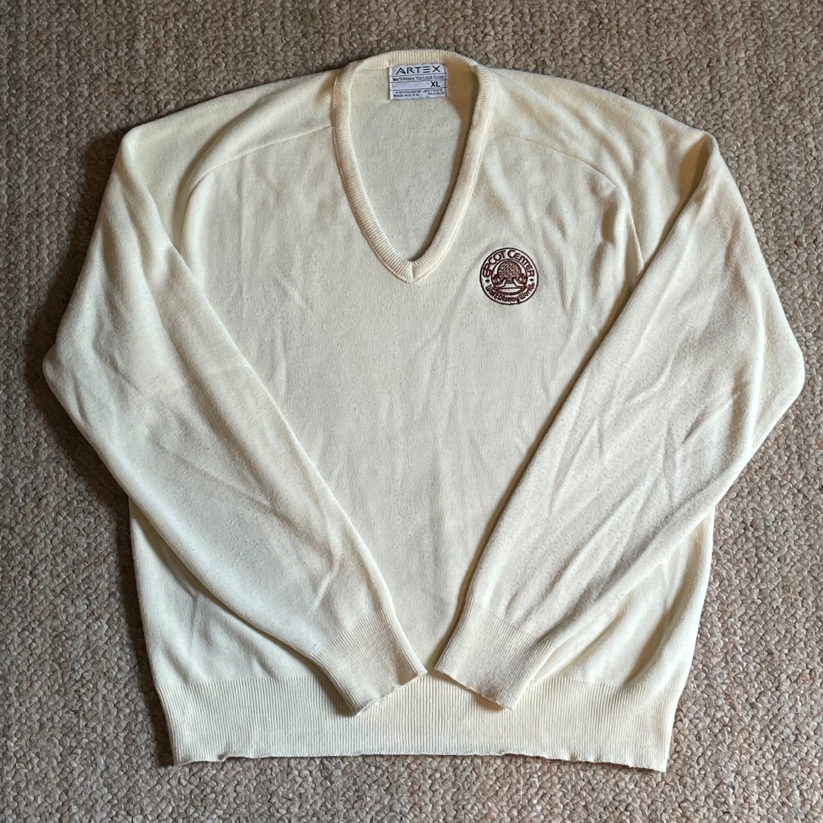 Vintage Walt Disney World Epcot Center Artex Jostens Sweater Size XL Made In US