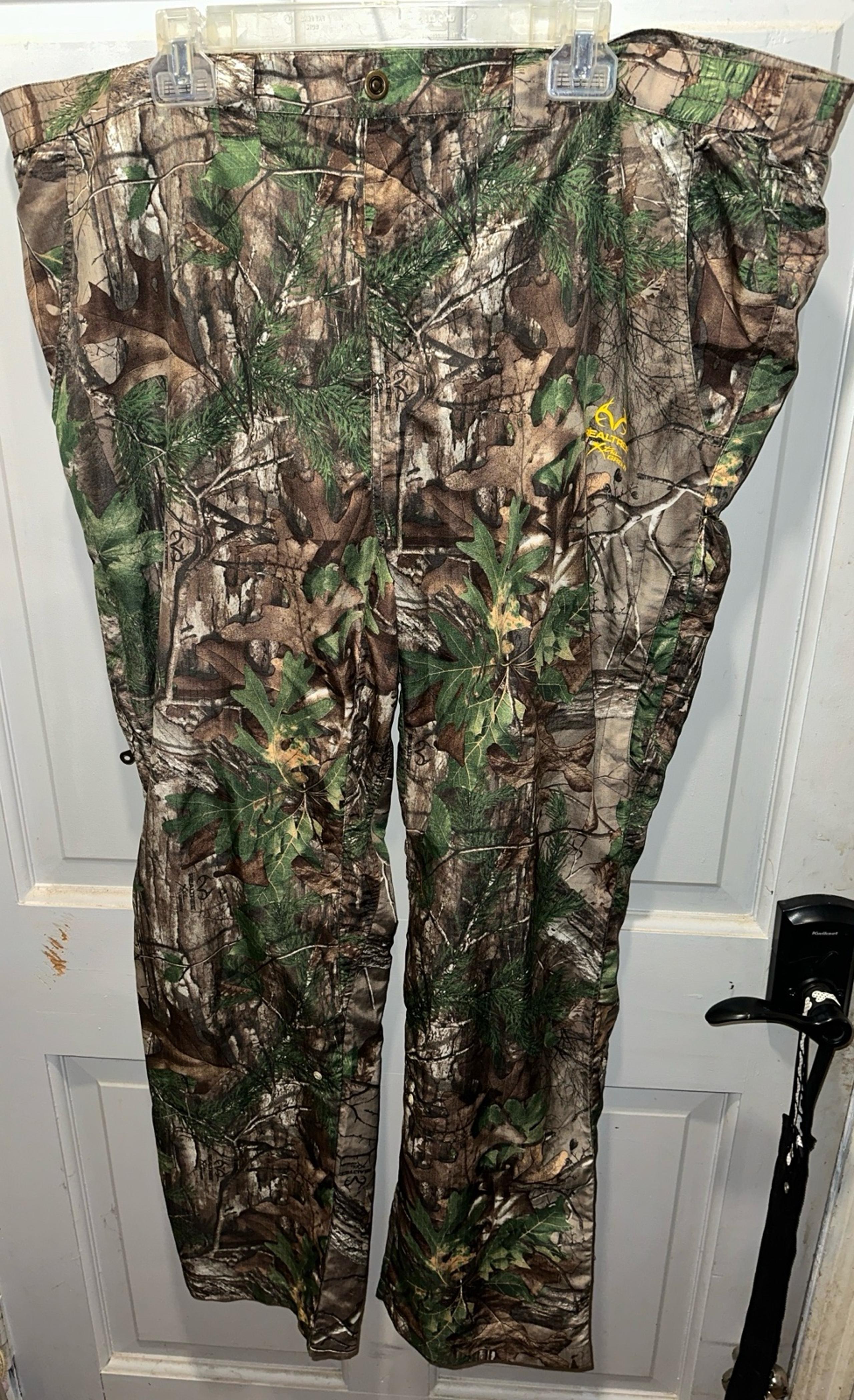 Realtree thin camo pants size XXL EUC!