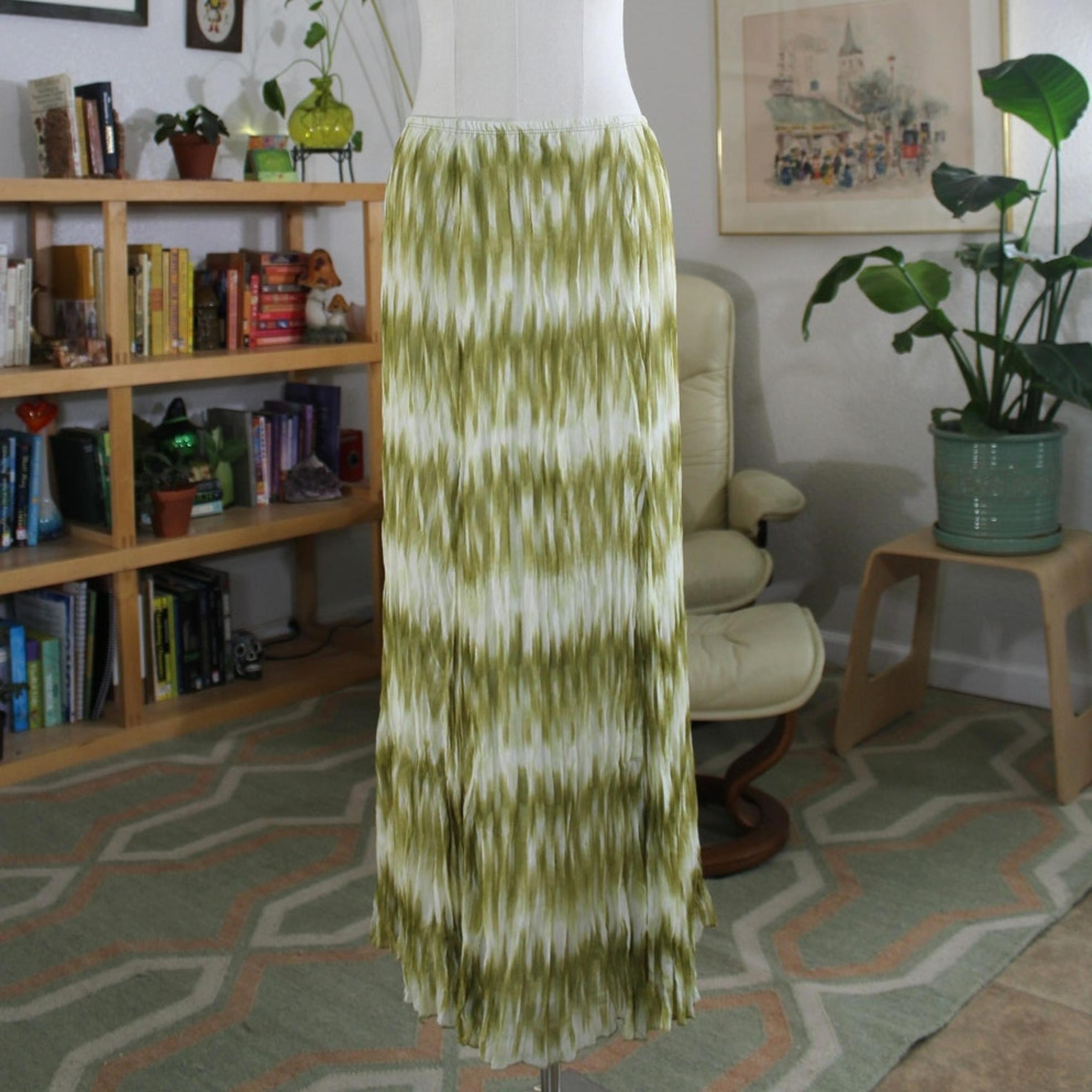 Vintage Y2K Ruby Rd. Sage Green Ikat Maxi Skirt Boho Pleated Size 16