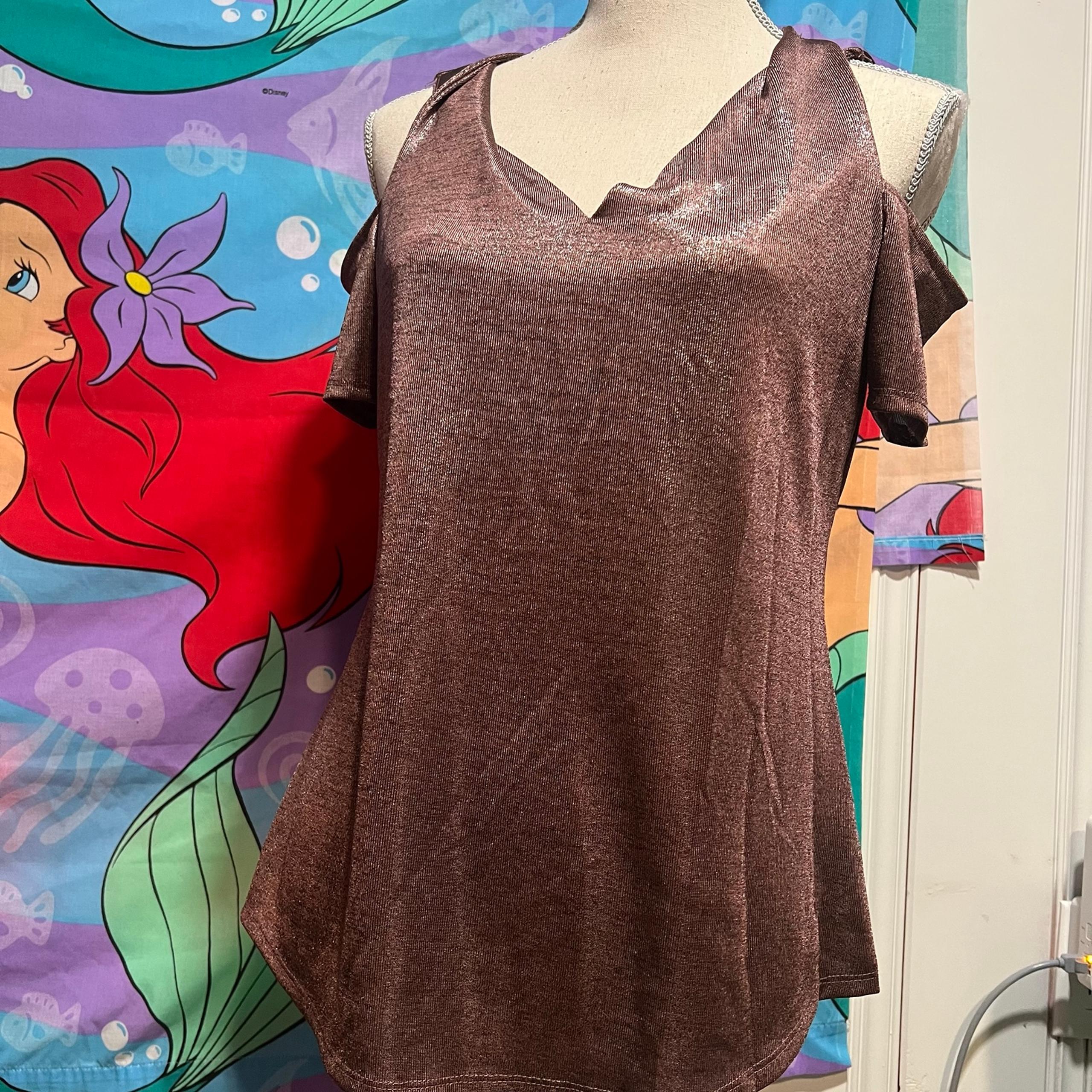 Juicy Couture Womens M Ash Rose Rib Twist Cold Shoulder Elbow Sleeve Tank NWT