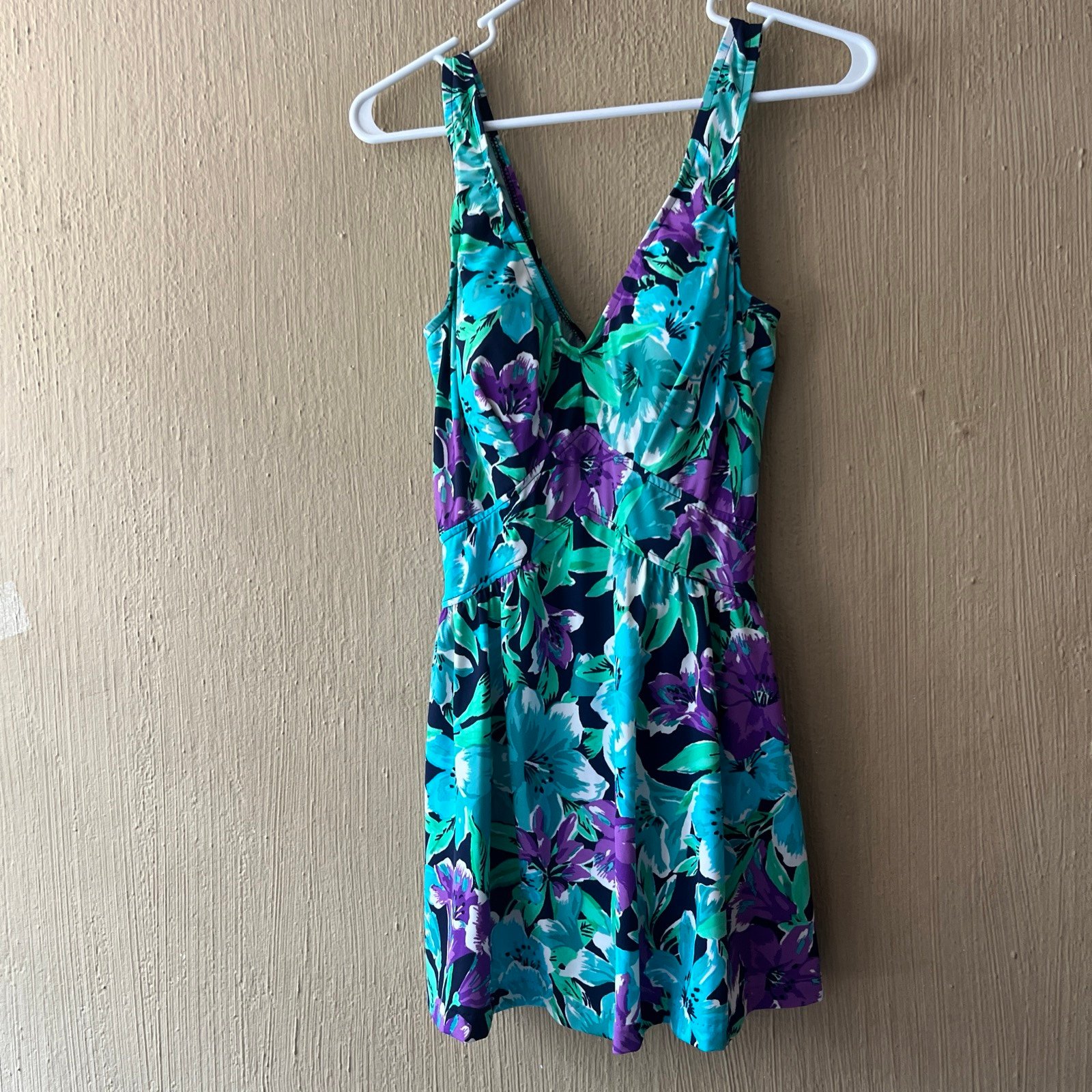 Maxine Of Hollywood Womens V-Neck Swim Dress One Piece Swimsuit Tropical Size 14