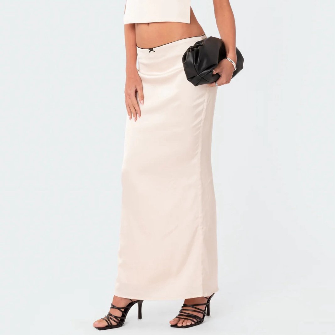 Edikted Satin Low Waisted Maxi Skirt