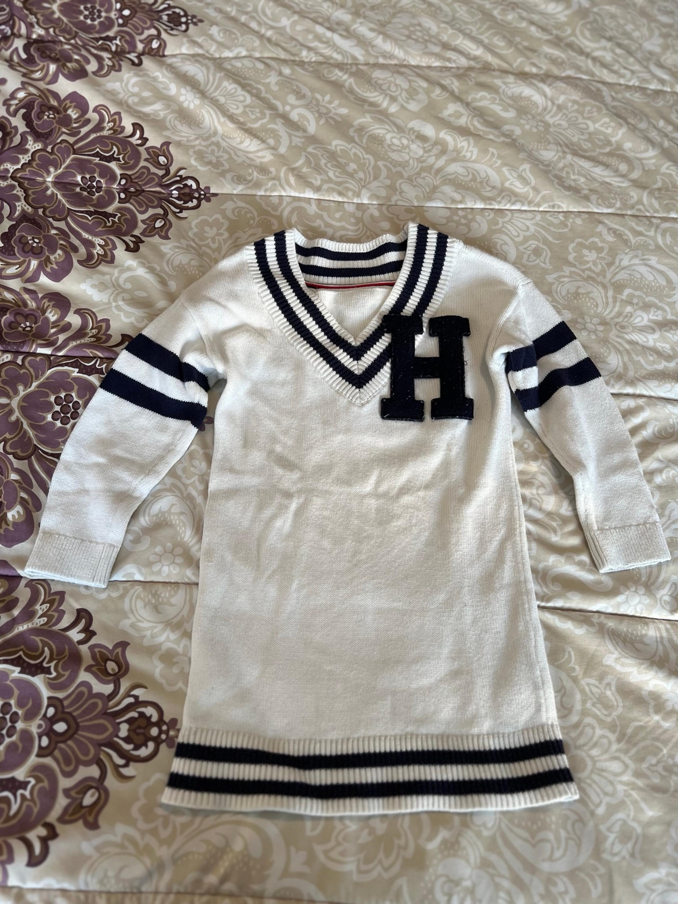 Tommy Hilfiger sweater dress size 4 girls