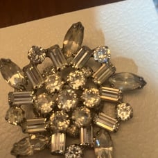 Vintage Brooch marked weiss NICE