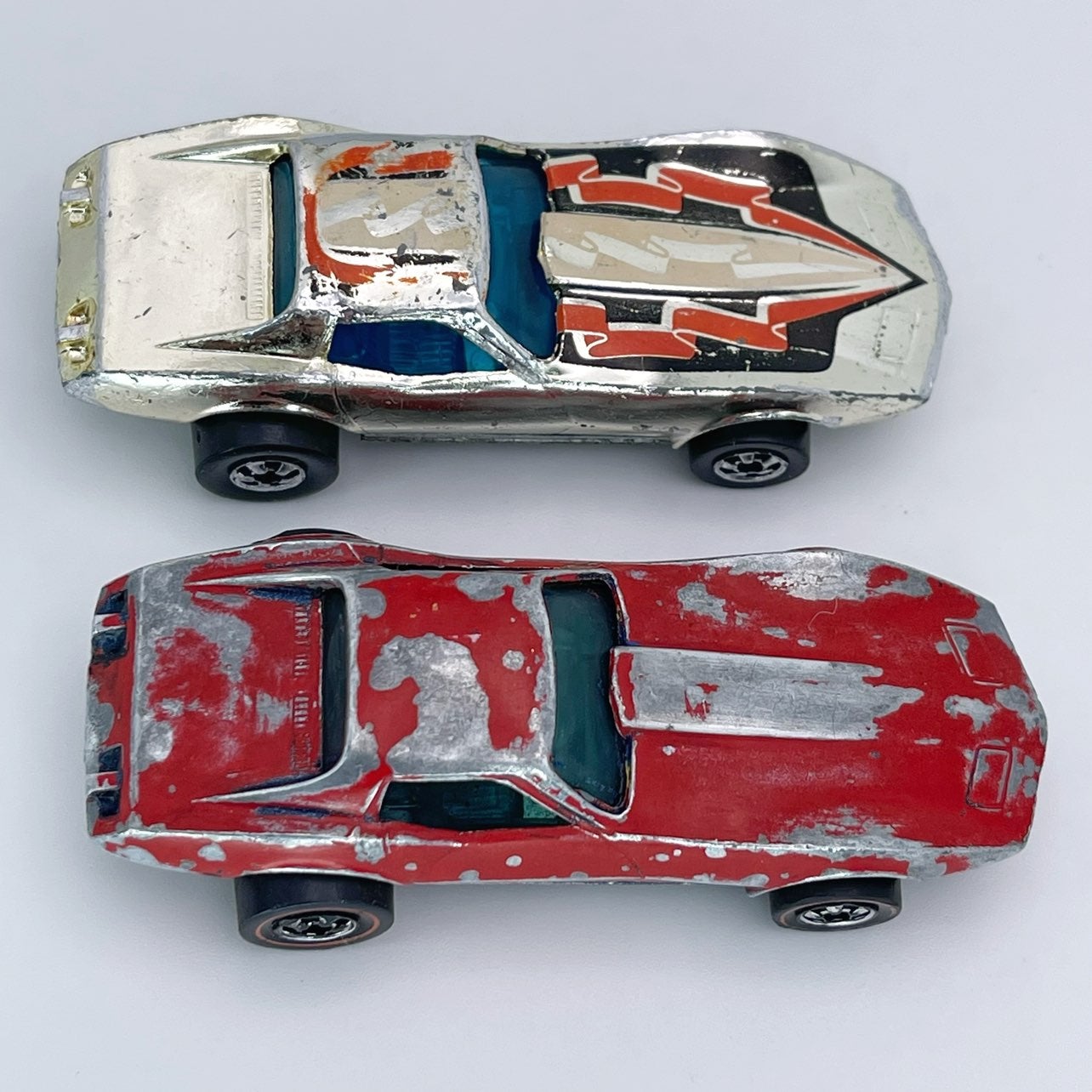 Hot Wheels 1976 Redline Flying Colors Corvette Stingray #9241 Golden Machines BW
