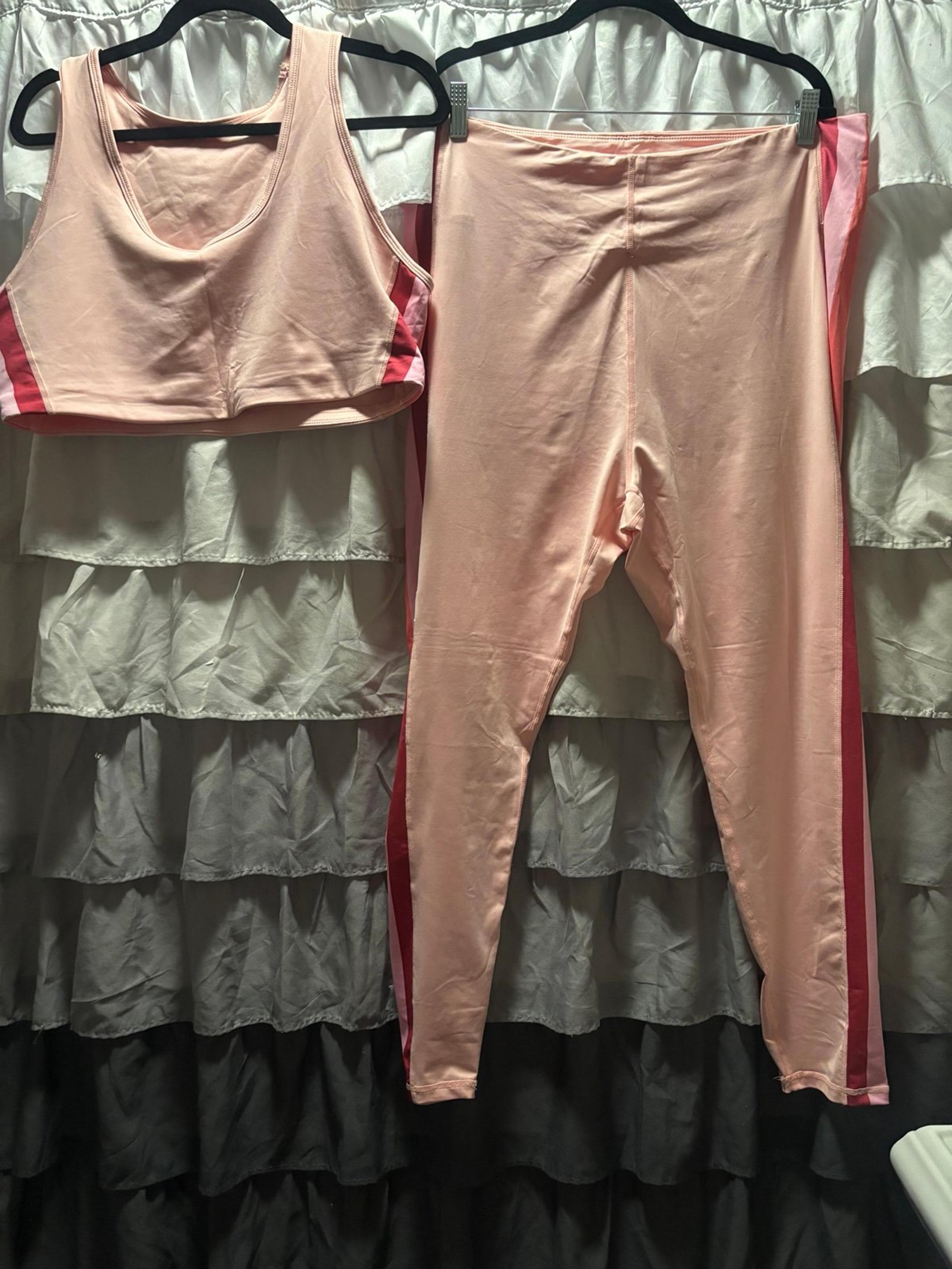 NWOT SHEIN 2 piece set 4x
