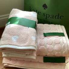 ❤️❤️Kate Spade 4 piece Polka Dot and heart Bath hand Towel SET