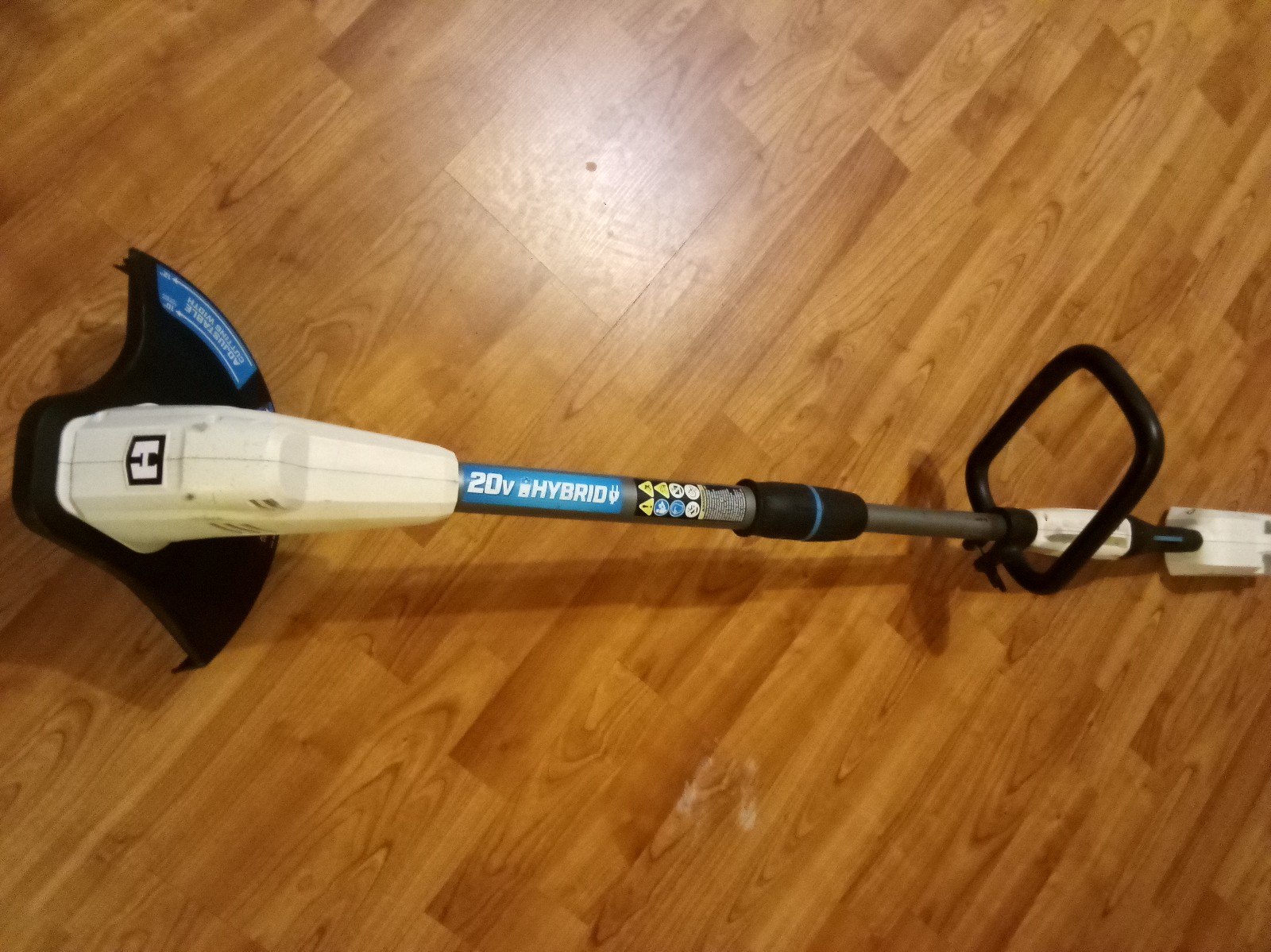 Hart 20v hybrid weed eater like new