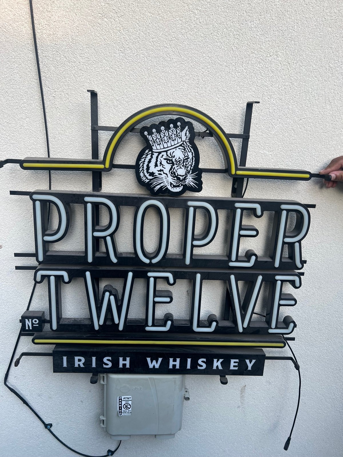 Proper twelve bar light