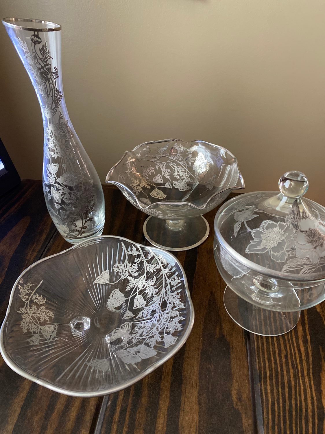 Clear glass with silver trim and flowers glass bowl and vase set