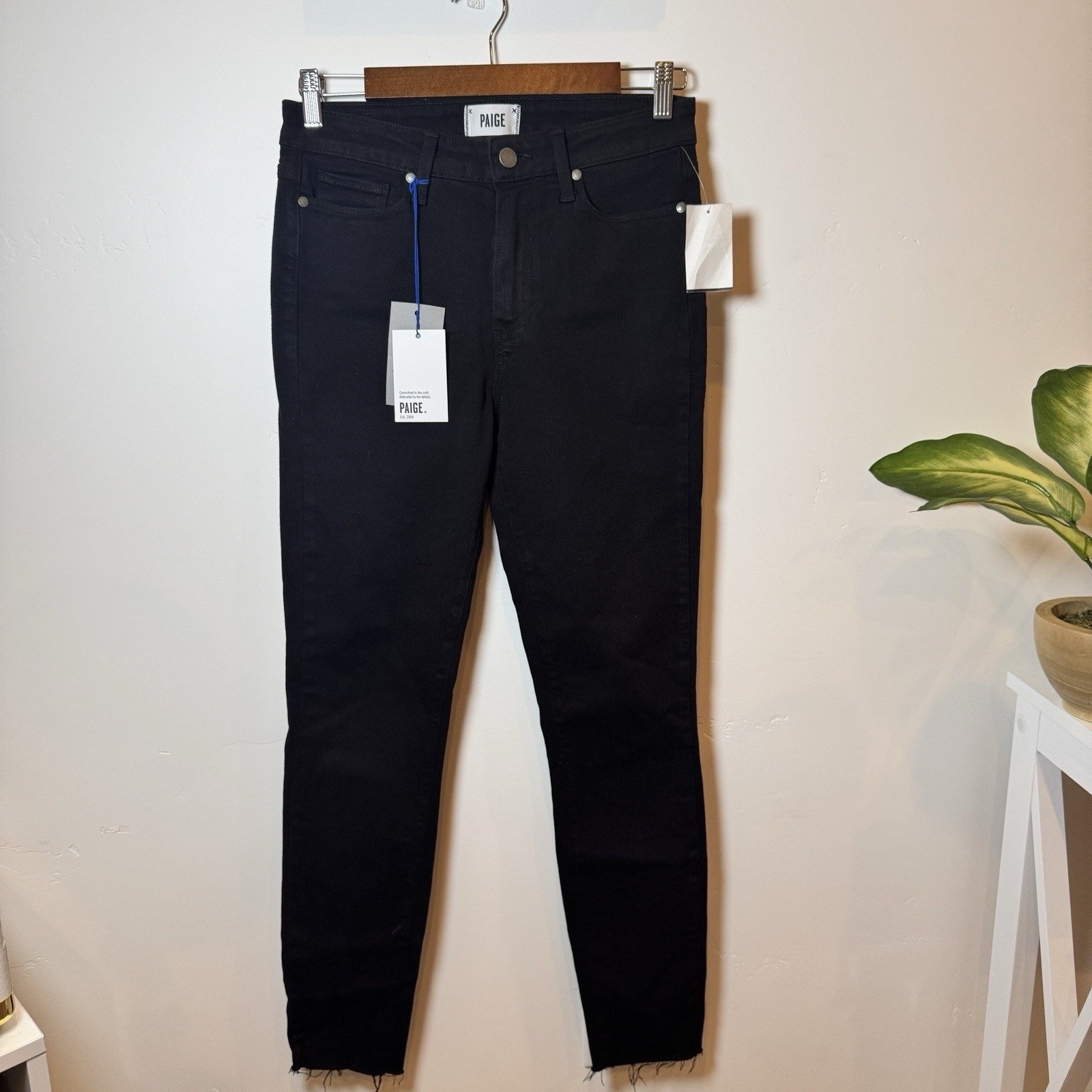 Paige Hoxton Raw-Hem High rise Skinny Ankle Jeans black overdye sz.29 NWT