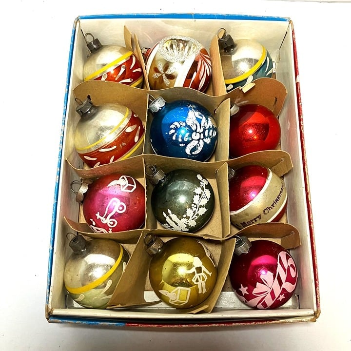 Box of Twelve Assorted Vintage Glass Christmas Ornaments - Stencils (181)