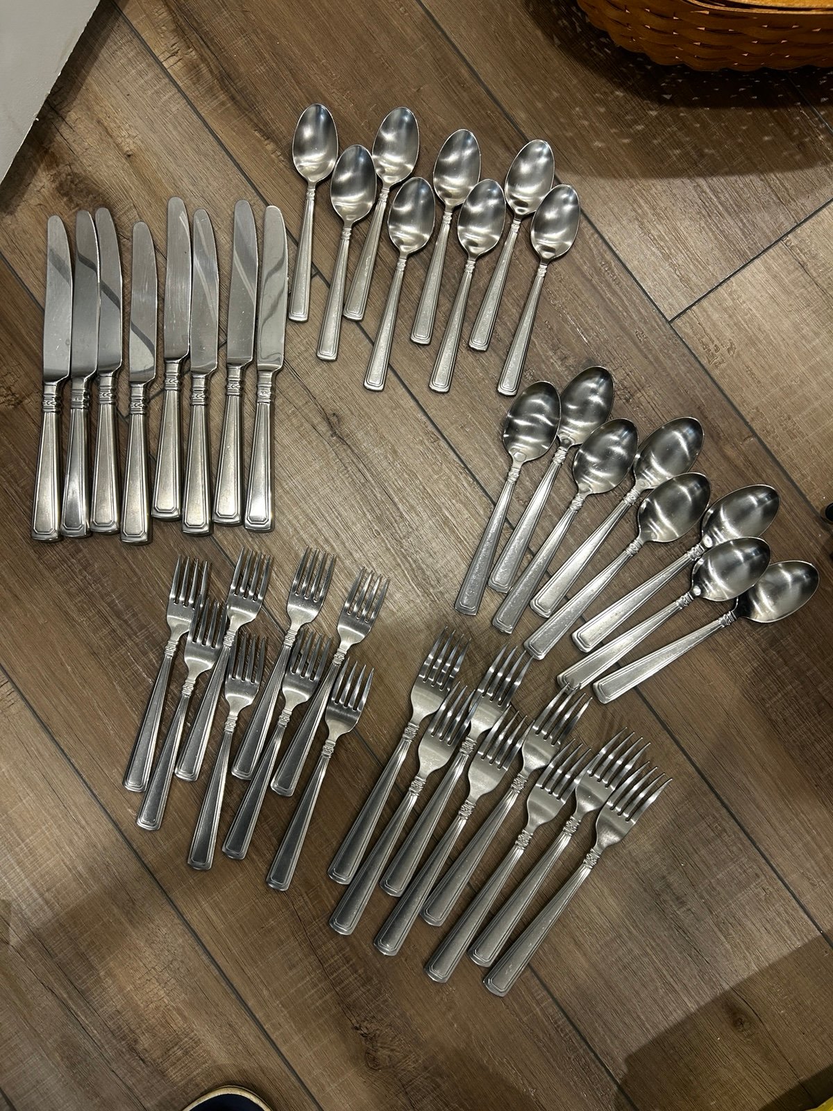 40 Longaberger Woven Traditions Flatware Utensils Forks Spoons Knives Stainless