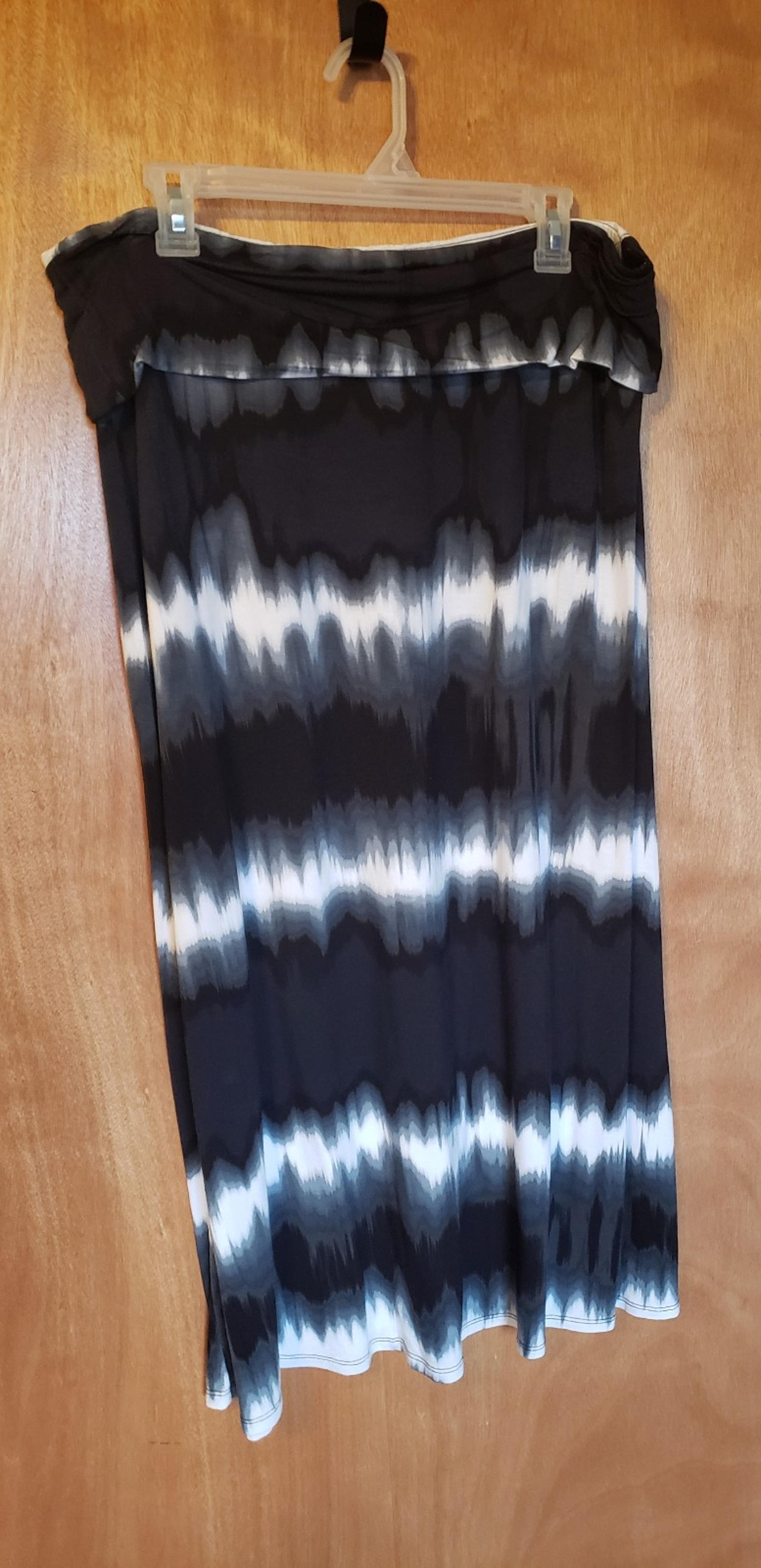a.n.a. ladies maxi skirt size petite XL
