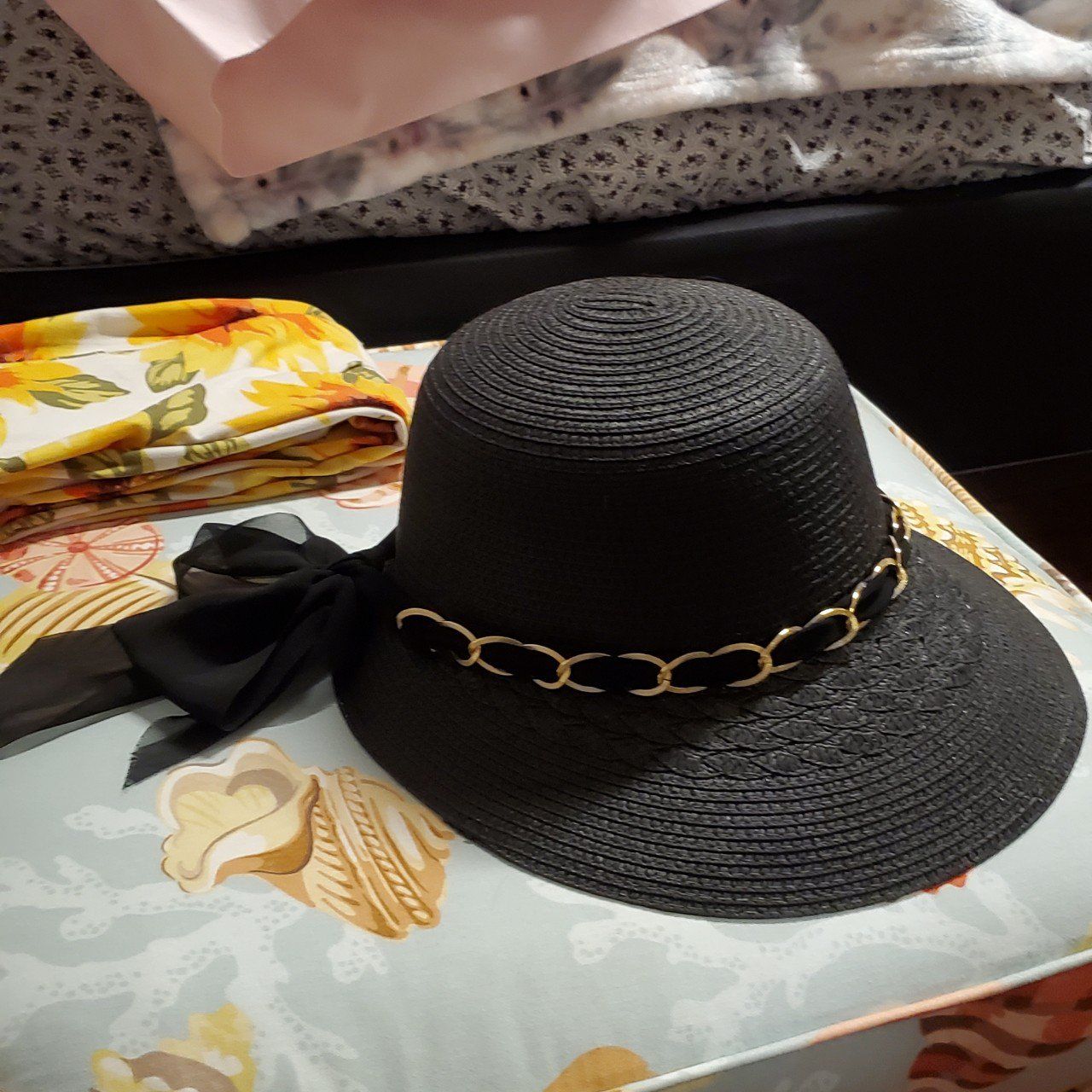 vintage black hat