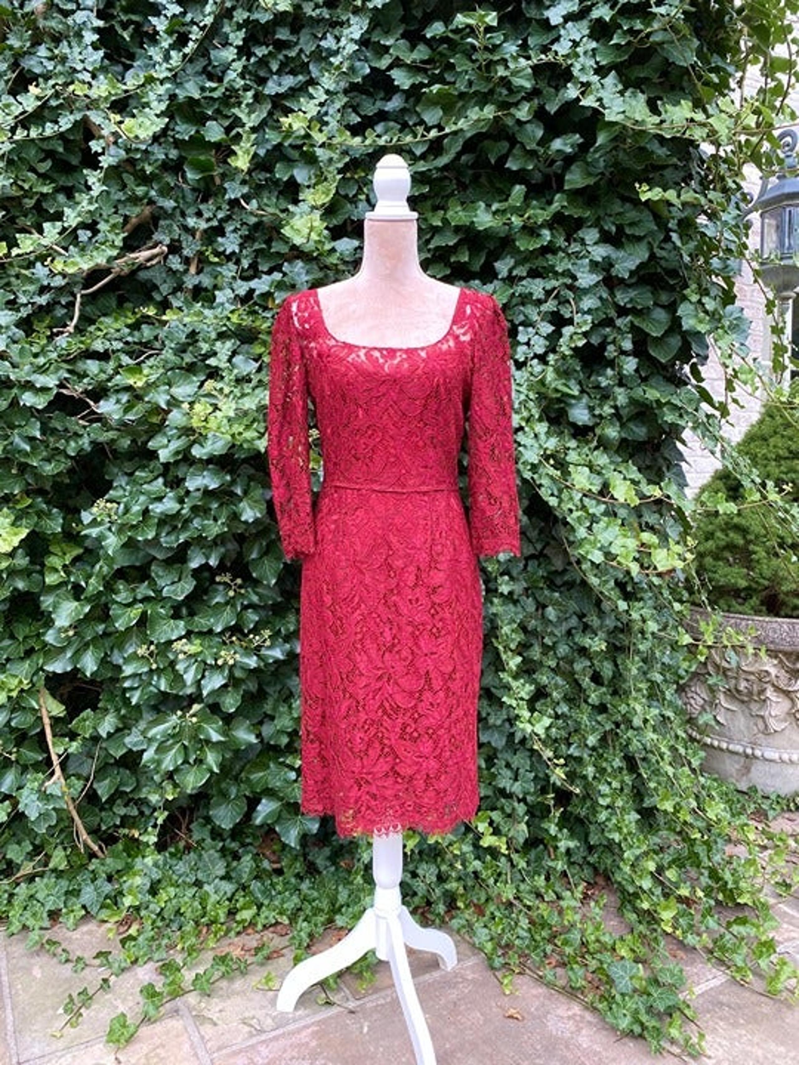Dolce&Gabbana Lace Dress in Burgundy Size IT 44