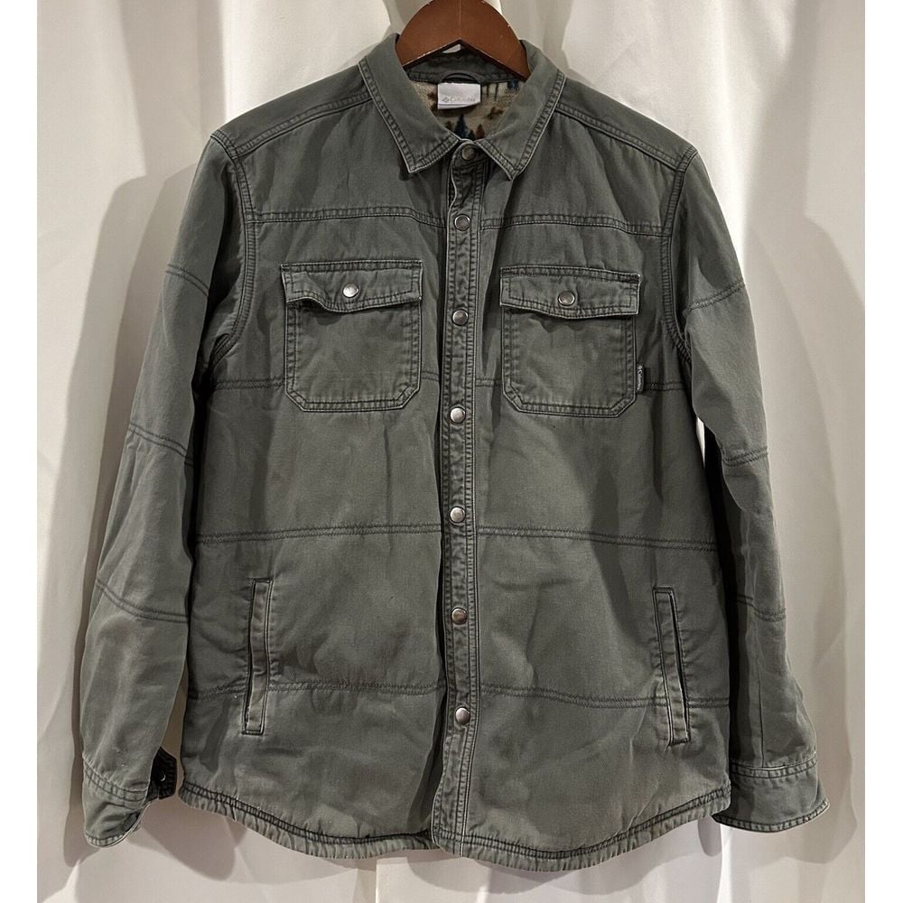 Columbia Western Print Fleece Lined Army Green Shacket Size Medium