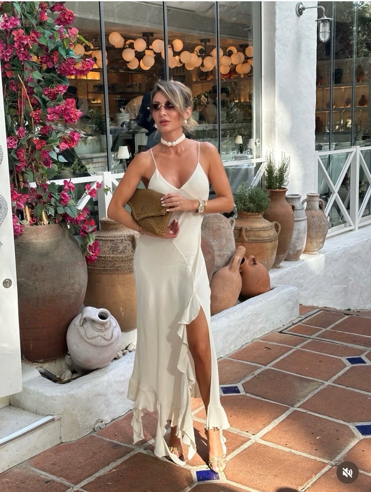 VICTORIA BECKHAM & MANGO
ASYMMETRIC RUFFLED DRESS