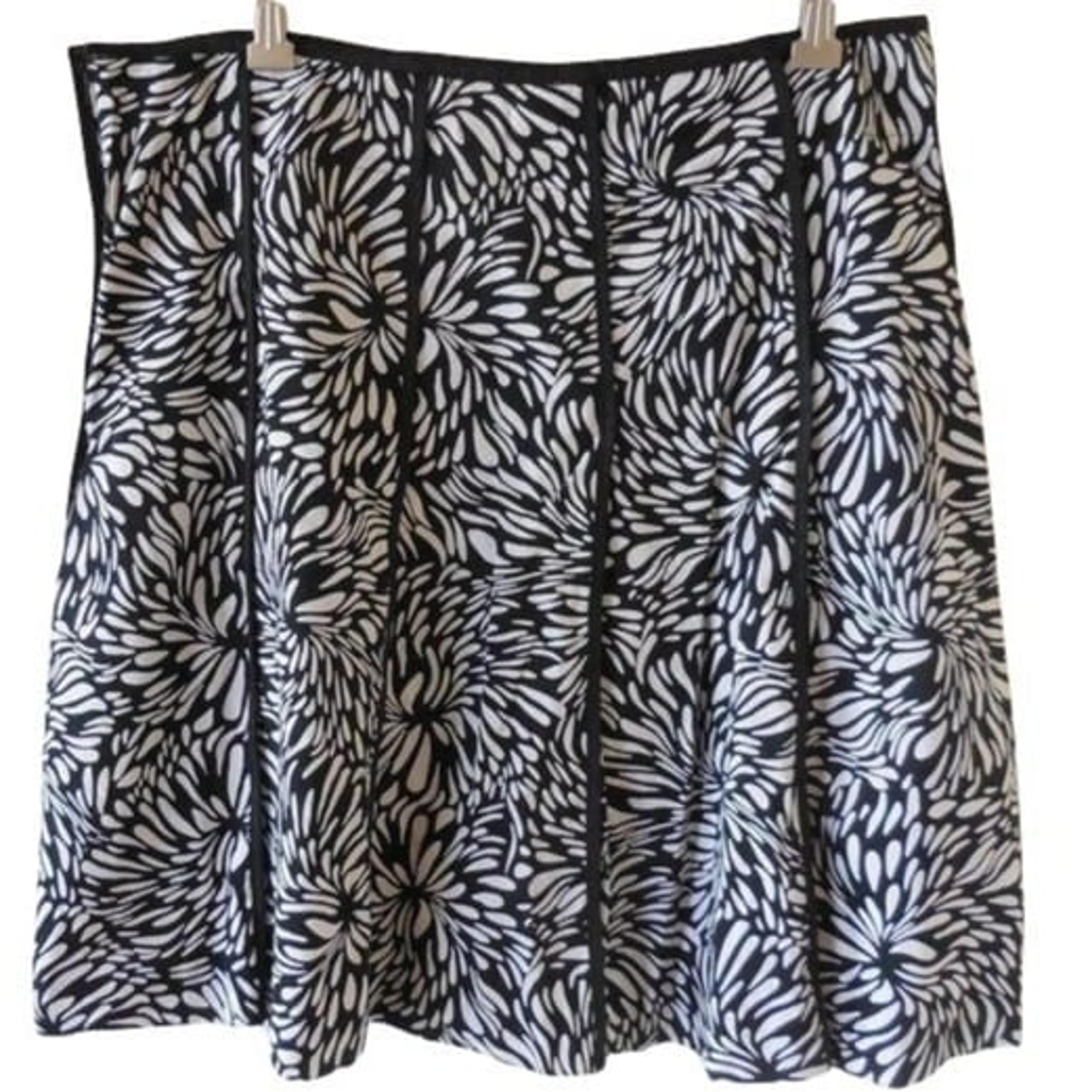 Nine West Skirt 10 Black White Cotton