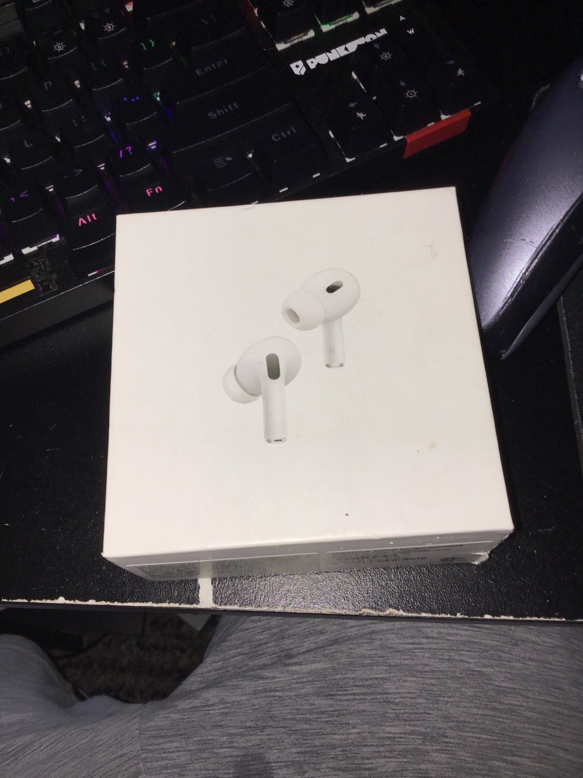 AirPods